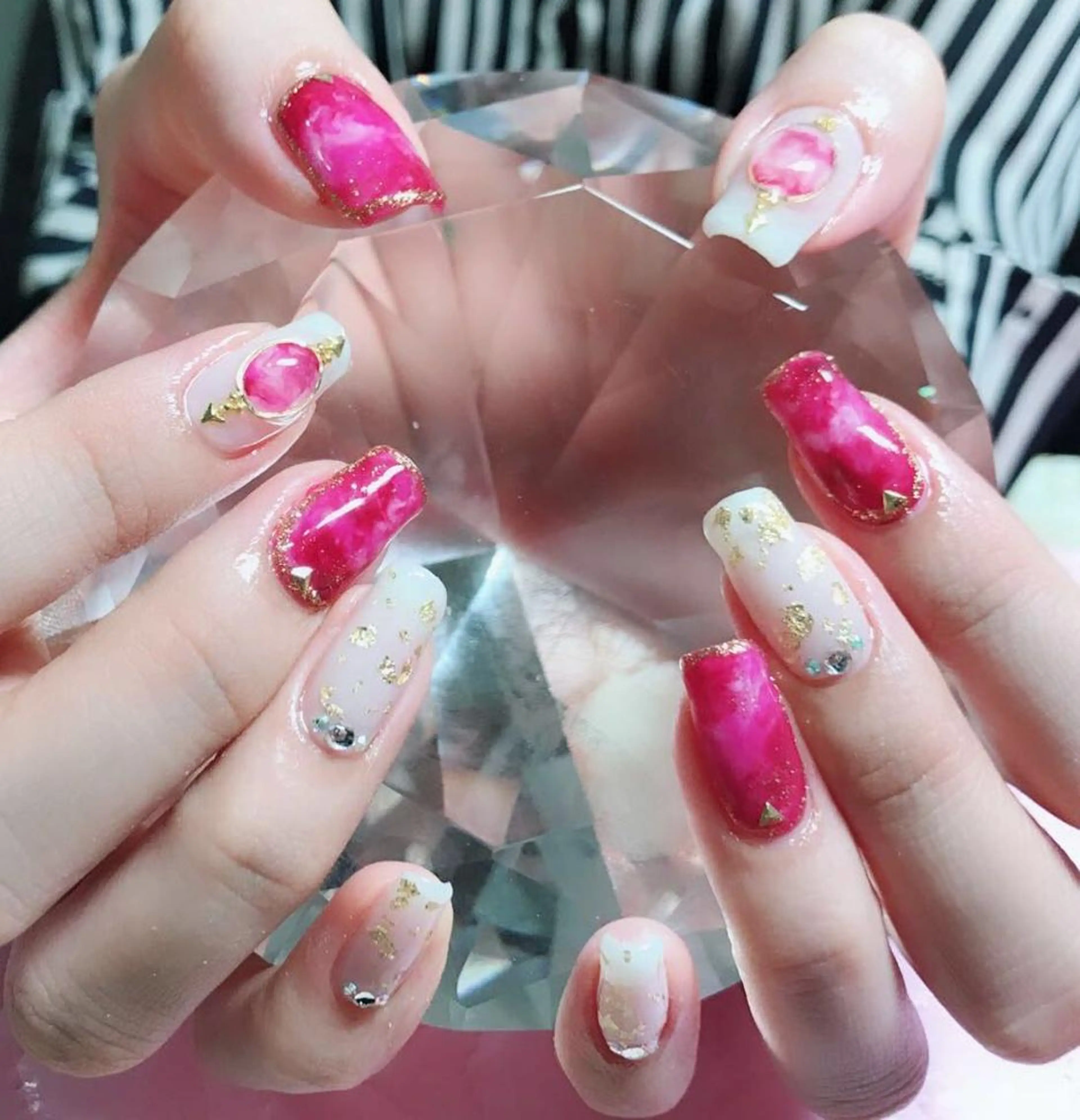 ネイル マツエク・マツパ AB マツエクネイルサロンのネイルデザイン