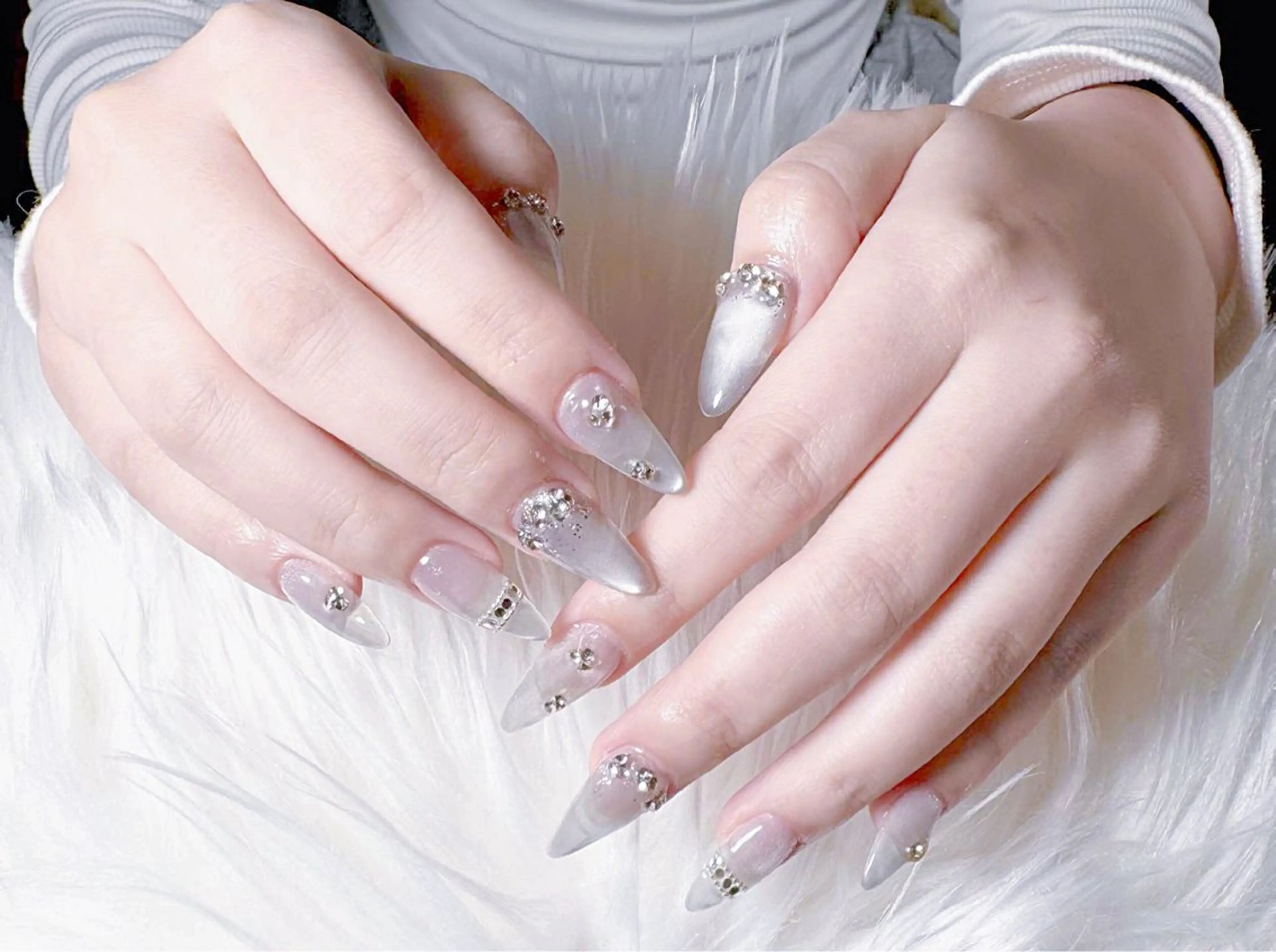 ネイル NekoNailsalon所属・グエン アンのネイルデザイン