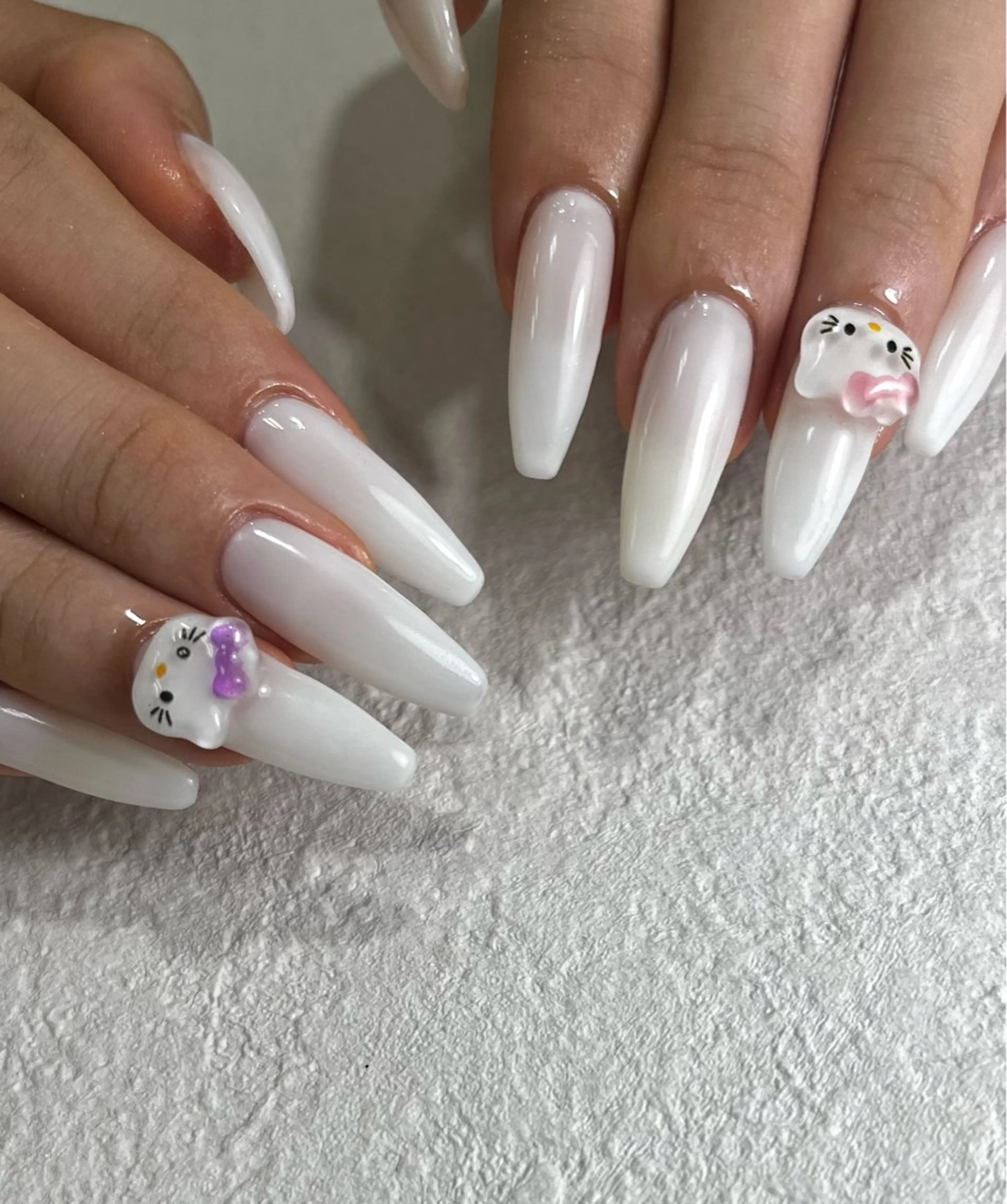 ネイル ロングネイル ワンカラーネイル スカルプネイル シンプルネイル ホワイト ハンドネイル para ☀︎ sol by BECK所属・Para Sol nail　Maoのネイルデザイン