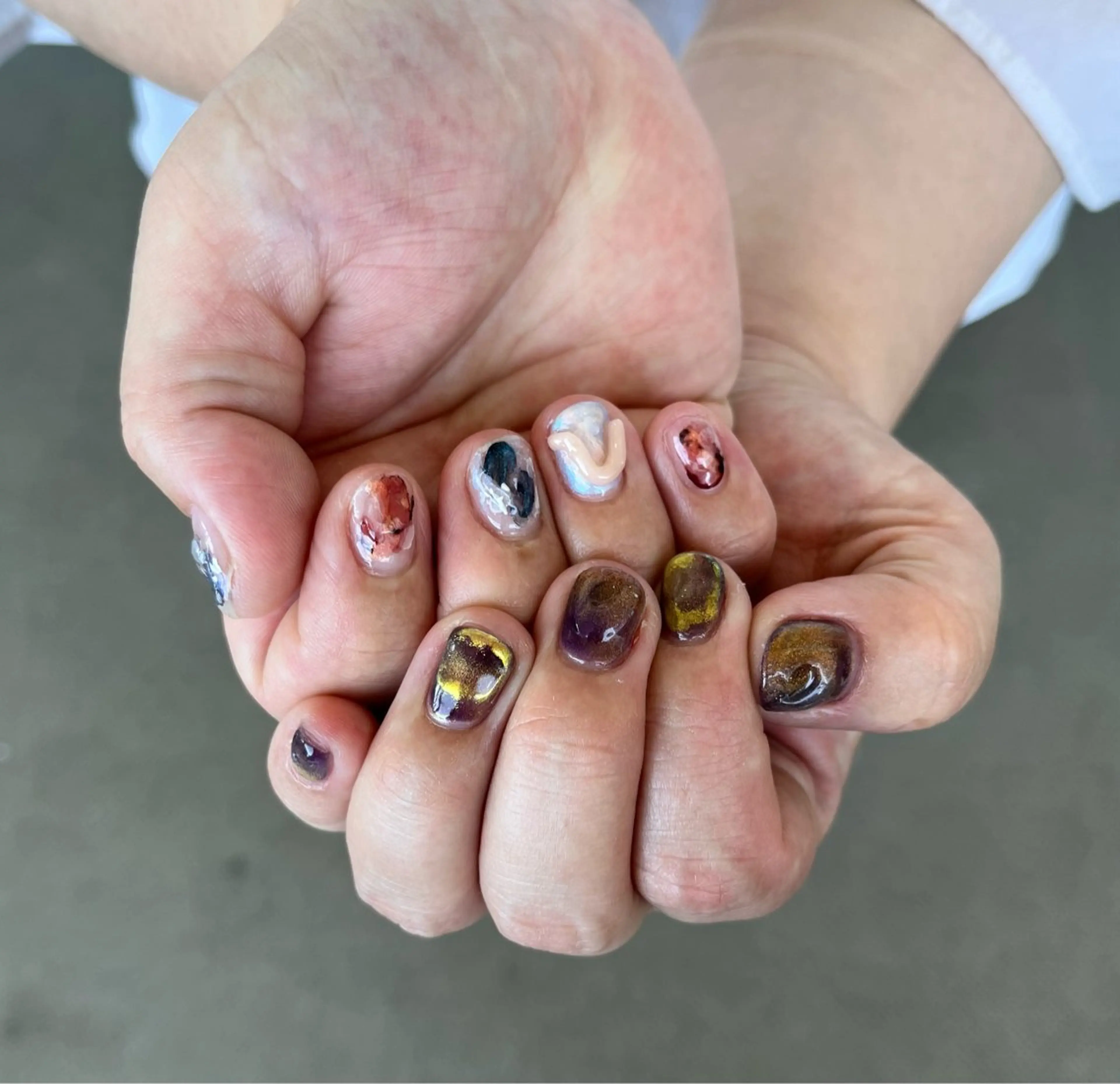 ネイル マグネットネイル ニュアンスネイル ハンドネイル フットネイル 🍐 ひろみのネイルデザイン