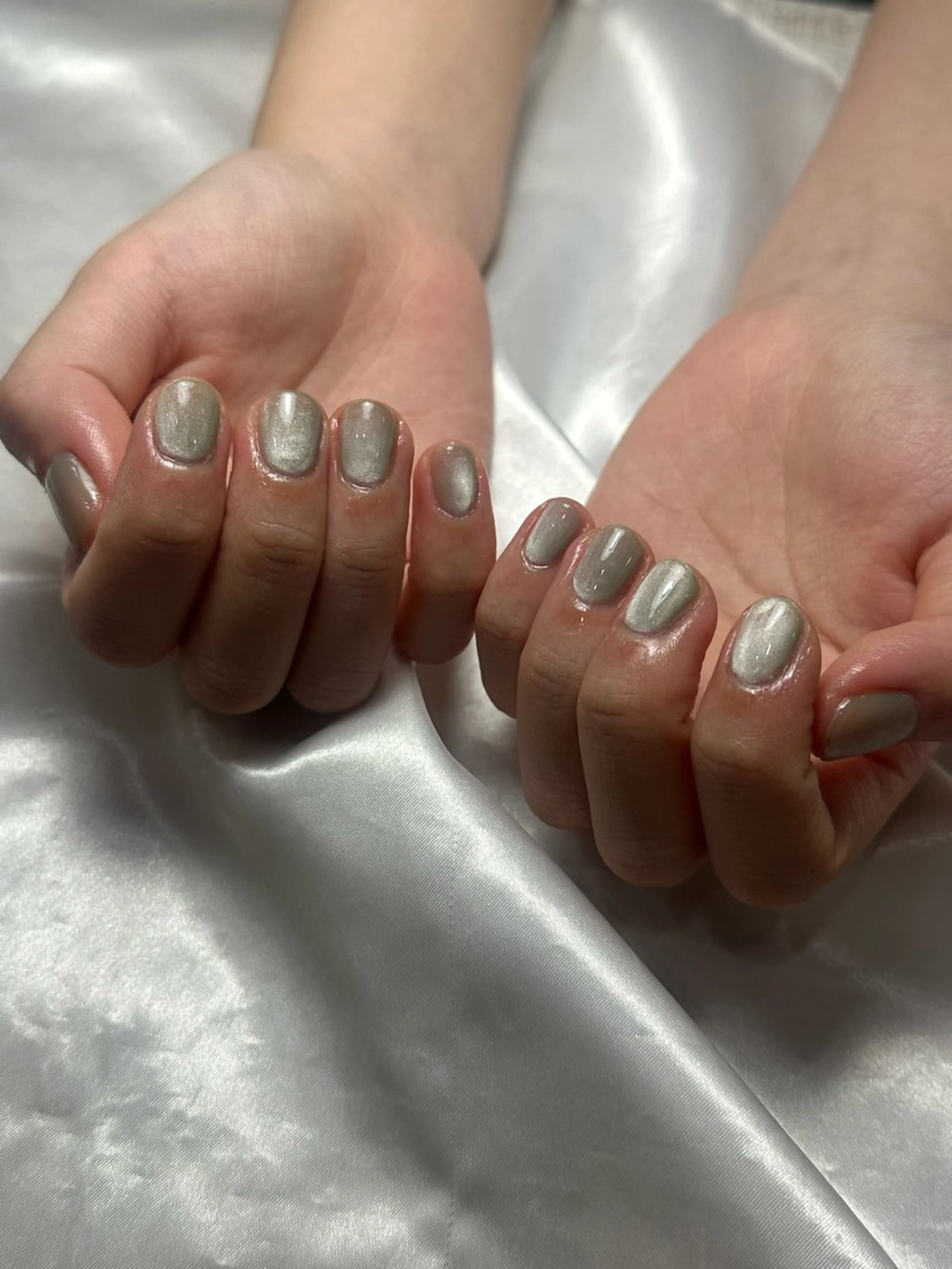 ネイル グリーン Ray nail natsu🎀のネイルデザイン