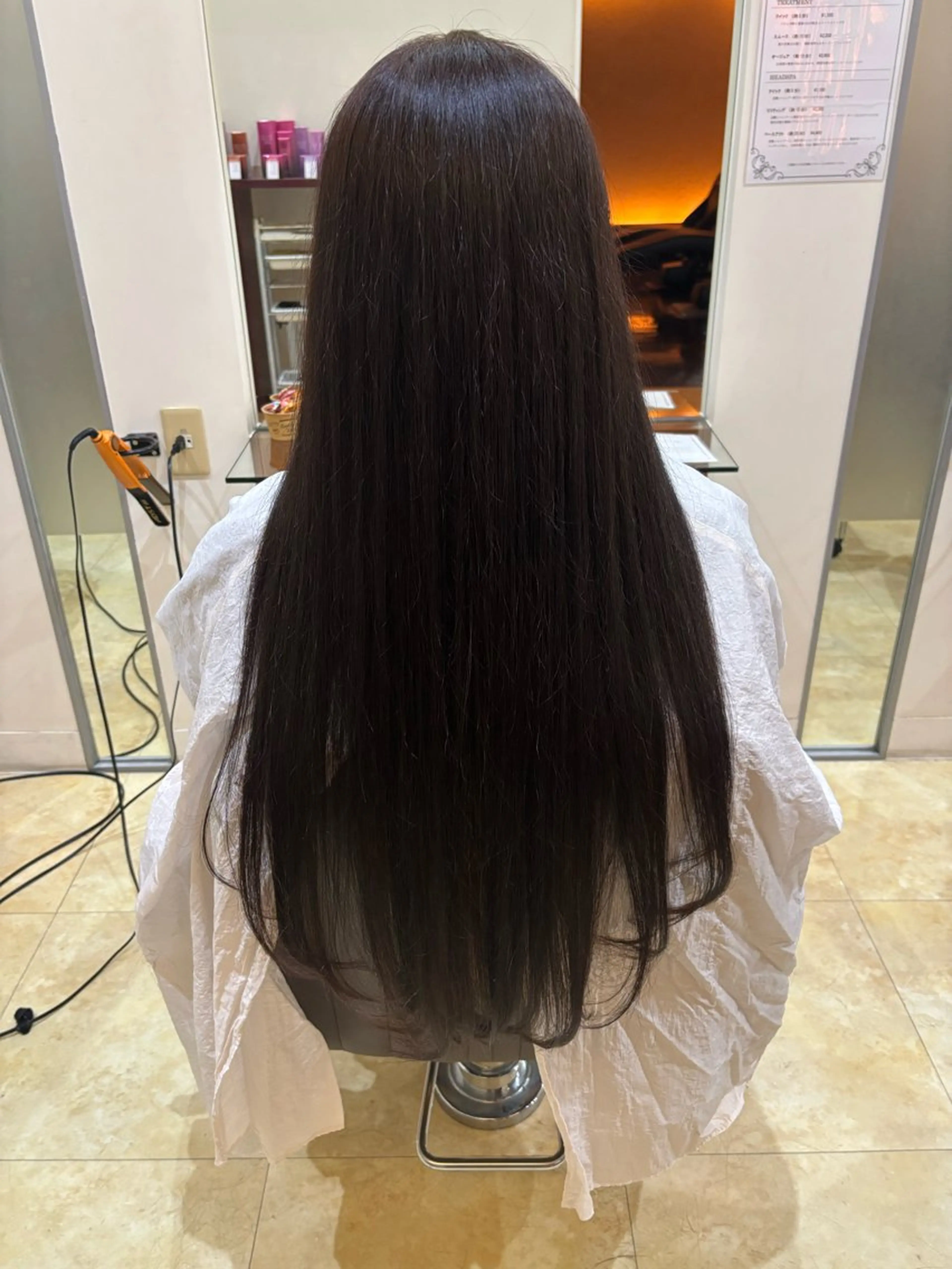 ロング カラー 亀山 来未のヘアスタイル