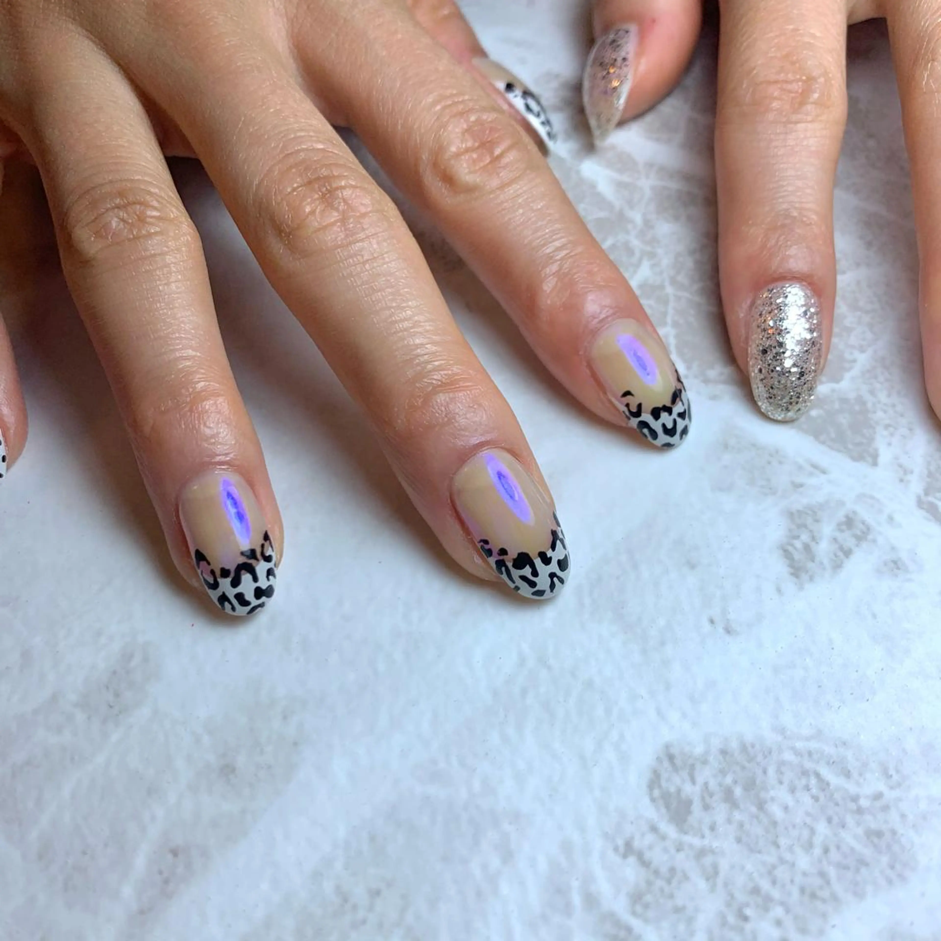 ネイル repos~ルポ~所属・里見 麗のネイルデザイン