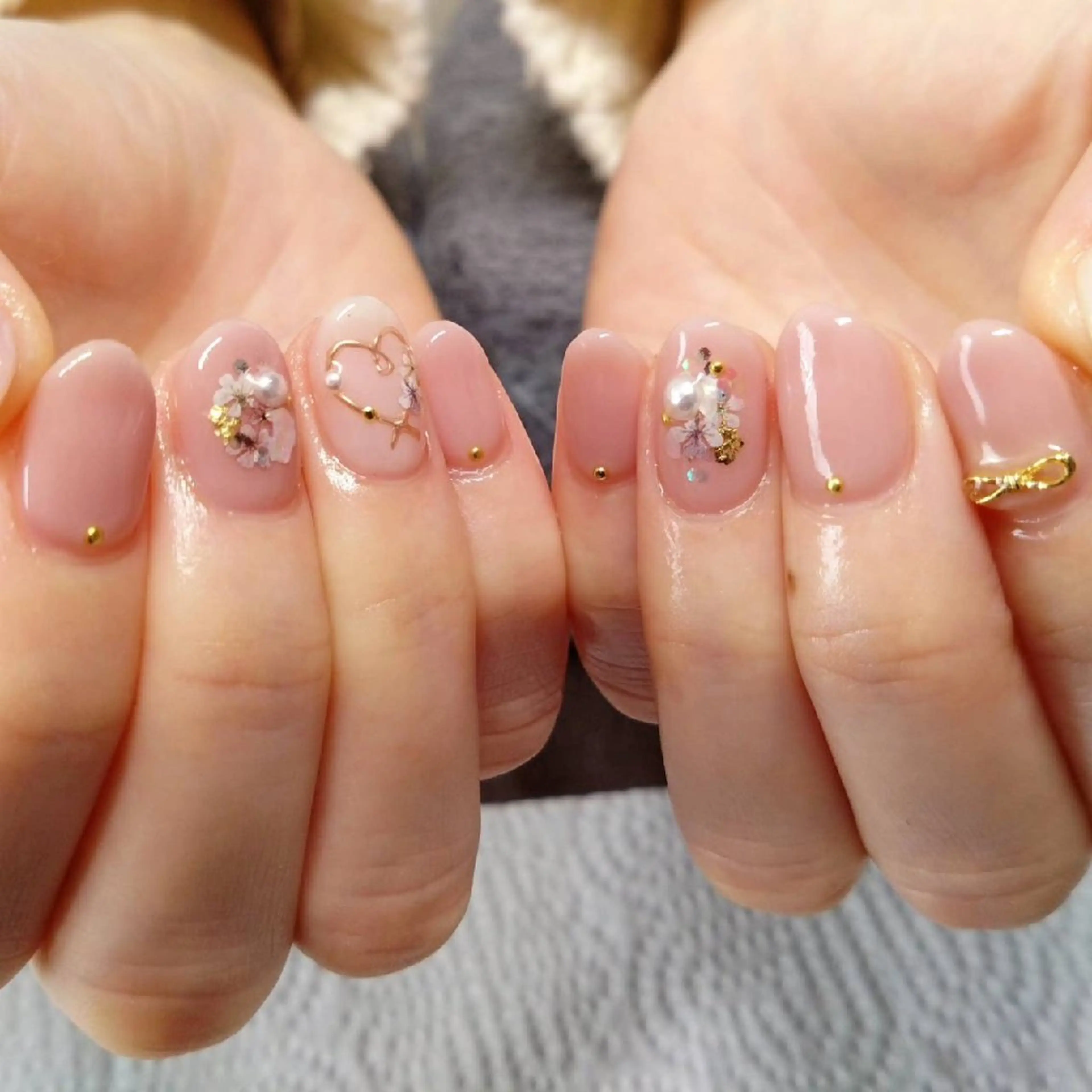 ネイル ハート リボン ネイルネイル田宮店所属・ネイルネイル 田宮店のネイルデザイン