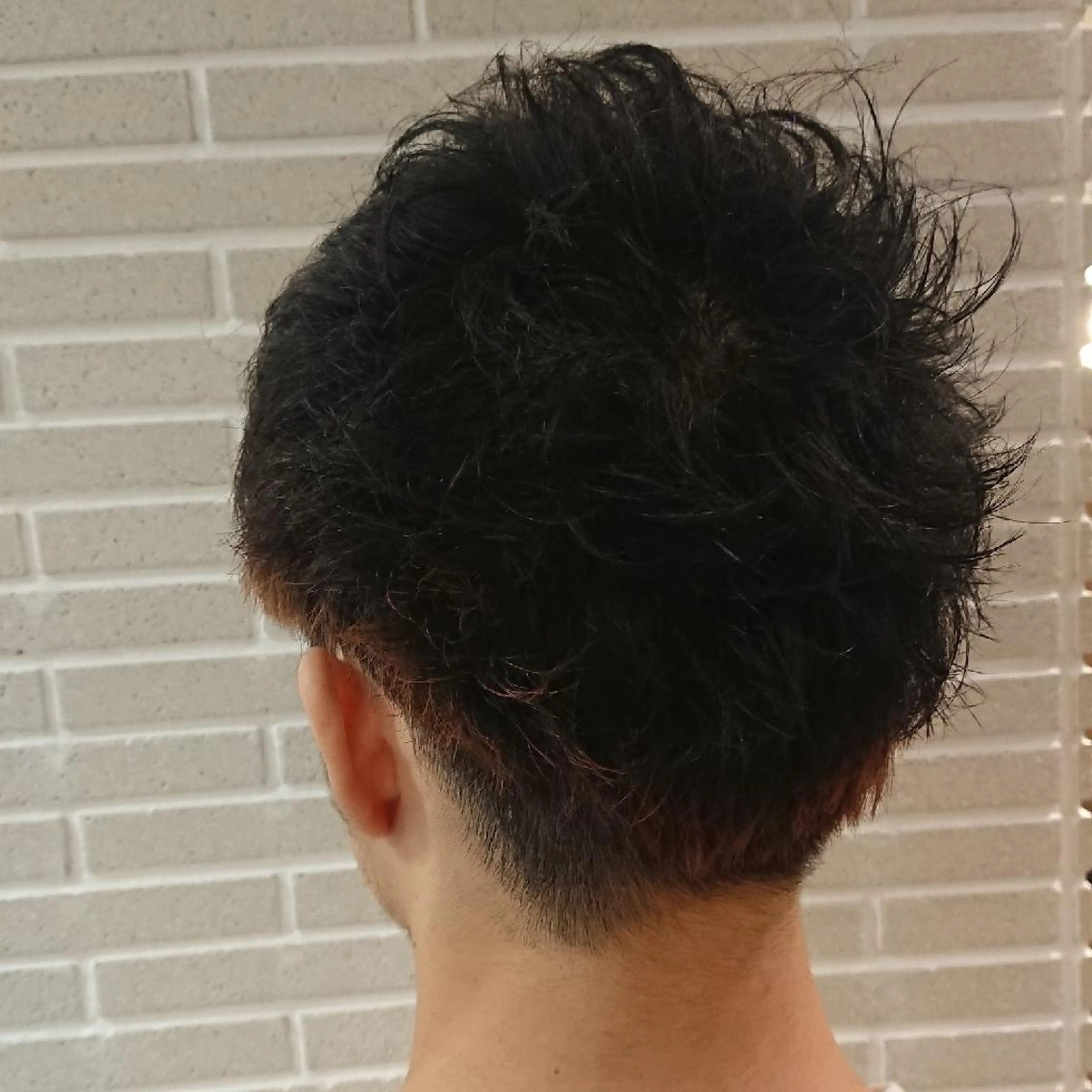 メンズ カラー アップバング メンズブリーチ マッシュ メンズパーマ ブリーチ カット ヘアカラー ブリーチ/ヘアケア/ 艶髪/イギチハルのヘアスタイル