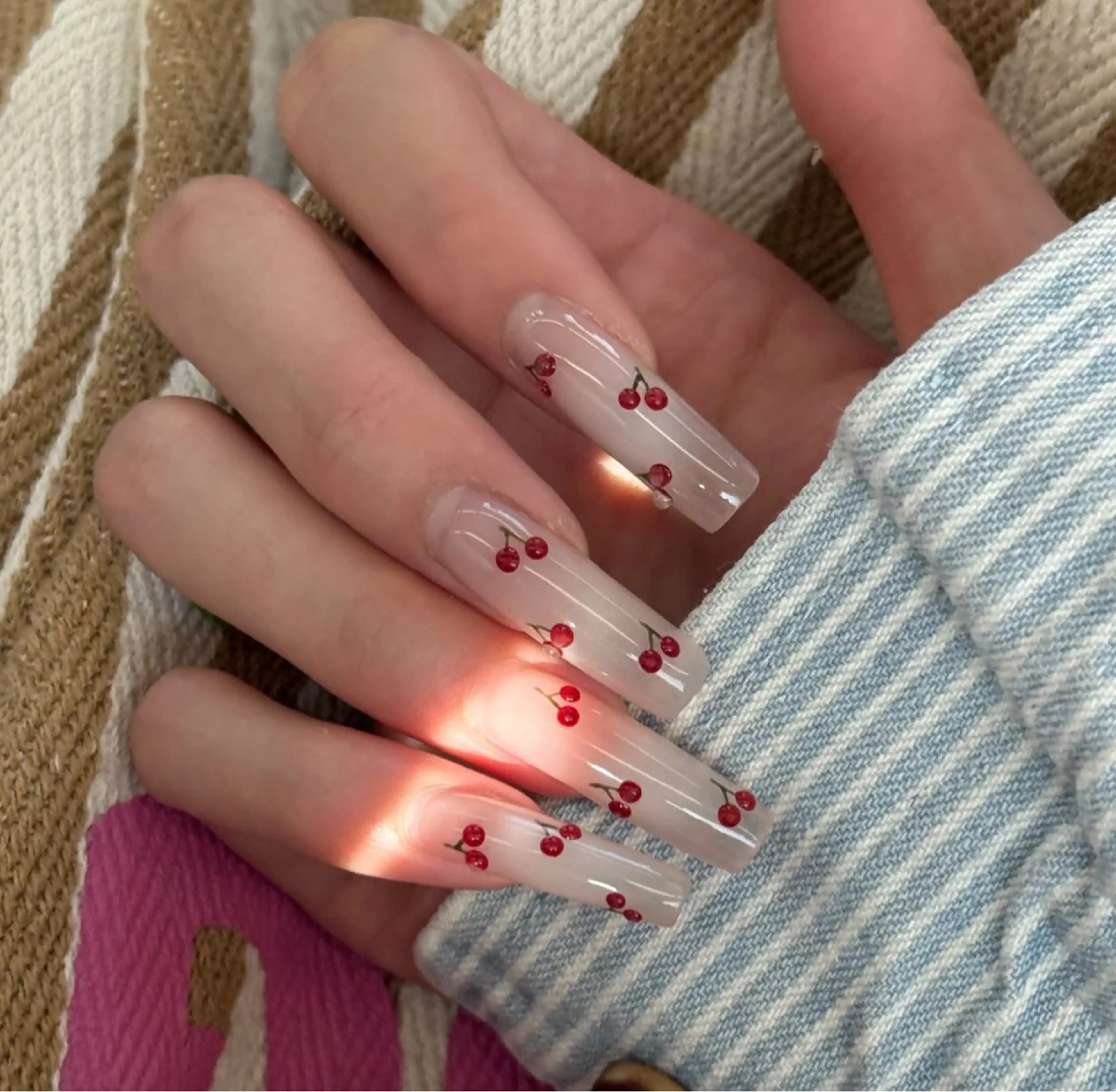 ネイル アートネイル オーロラネイル チークネイル フレンチネイル ガラスフレンチ ハンドネイル 🎀🎀YooLi Nail Salonのネイルデザイン