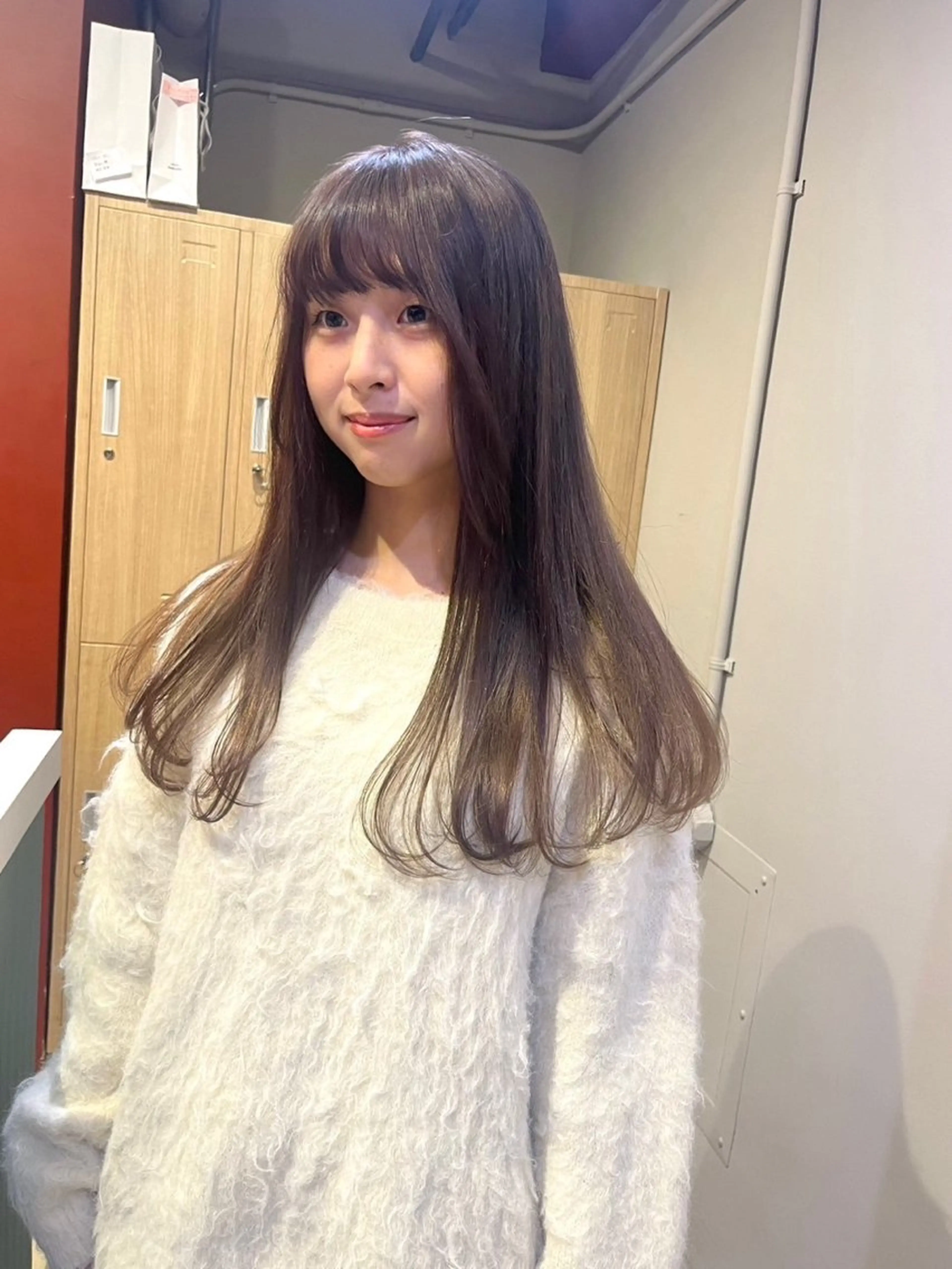 ロング LOREN＋透明感 オリーブhirokoのヘアスタイル