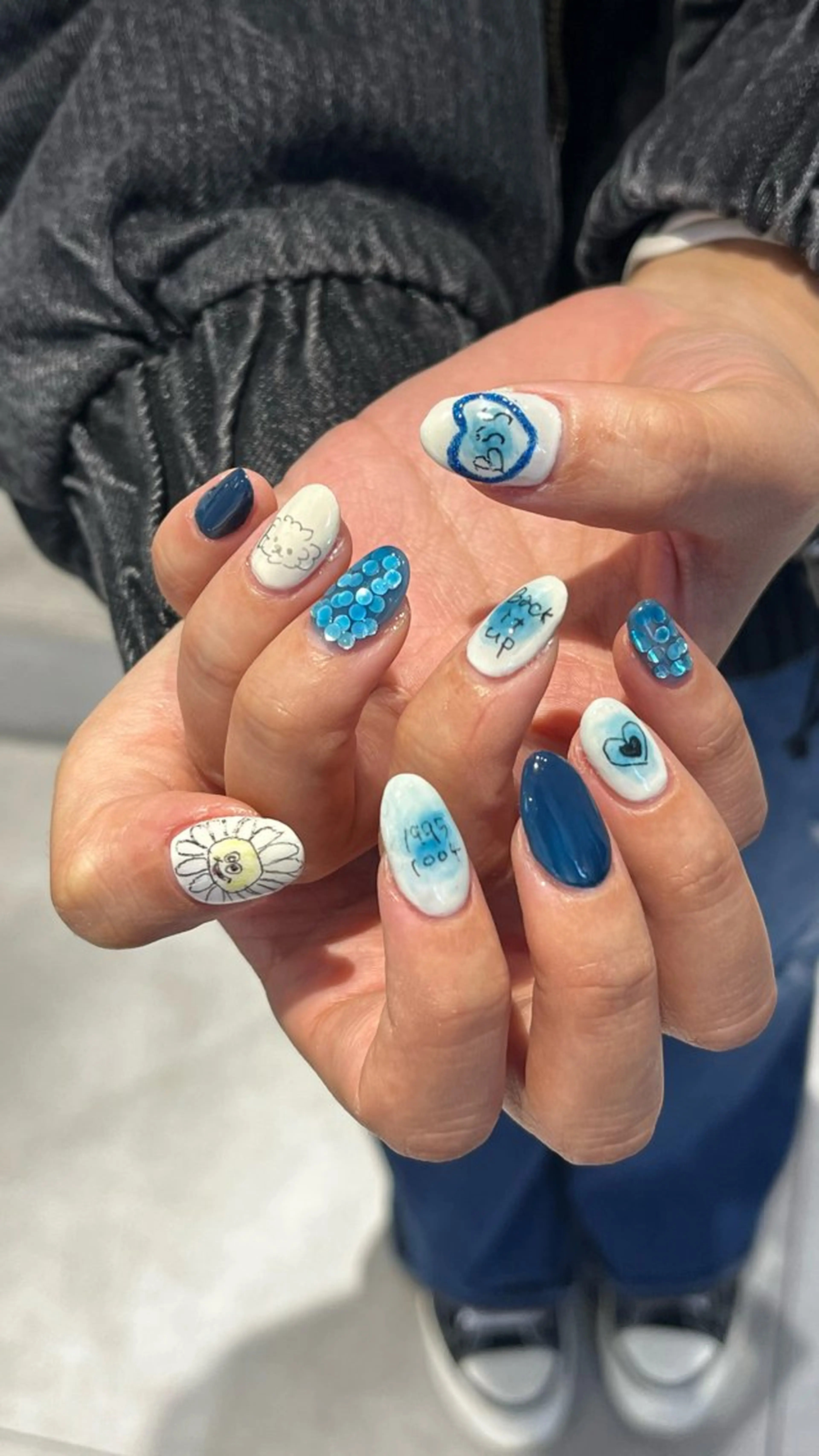 🖼️今月限定🖼️アートネイル🖌️✨ オフ✖️長さだし✖️の写真