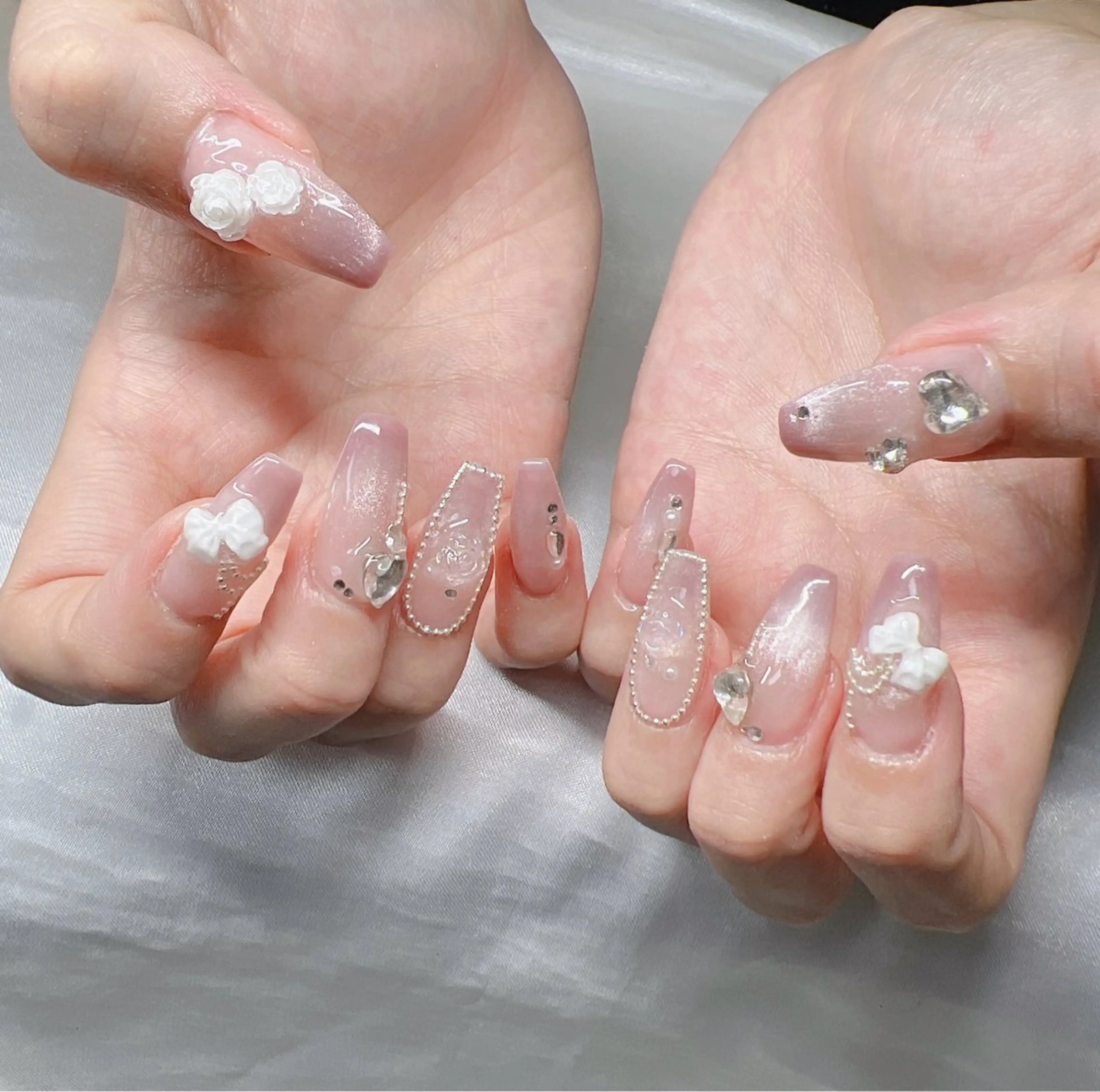 ネイル 長さ出し グラデーション 卒業式 キラキラネイル マグネットネイル ハンドネイル Lee Nailsのネイルデザイン