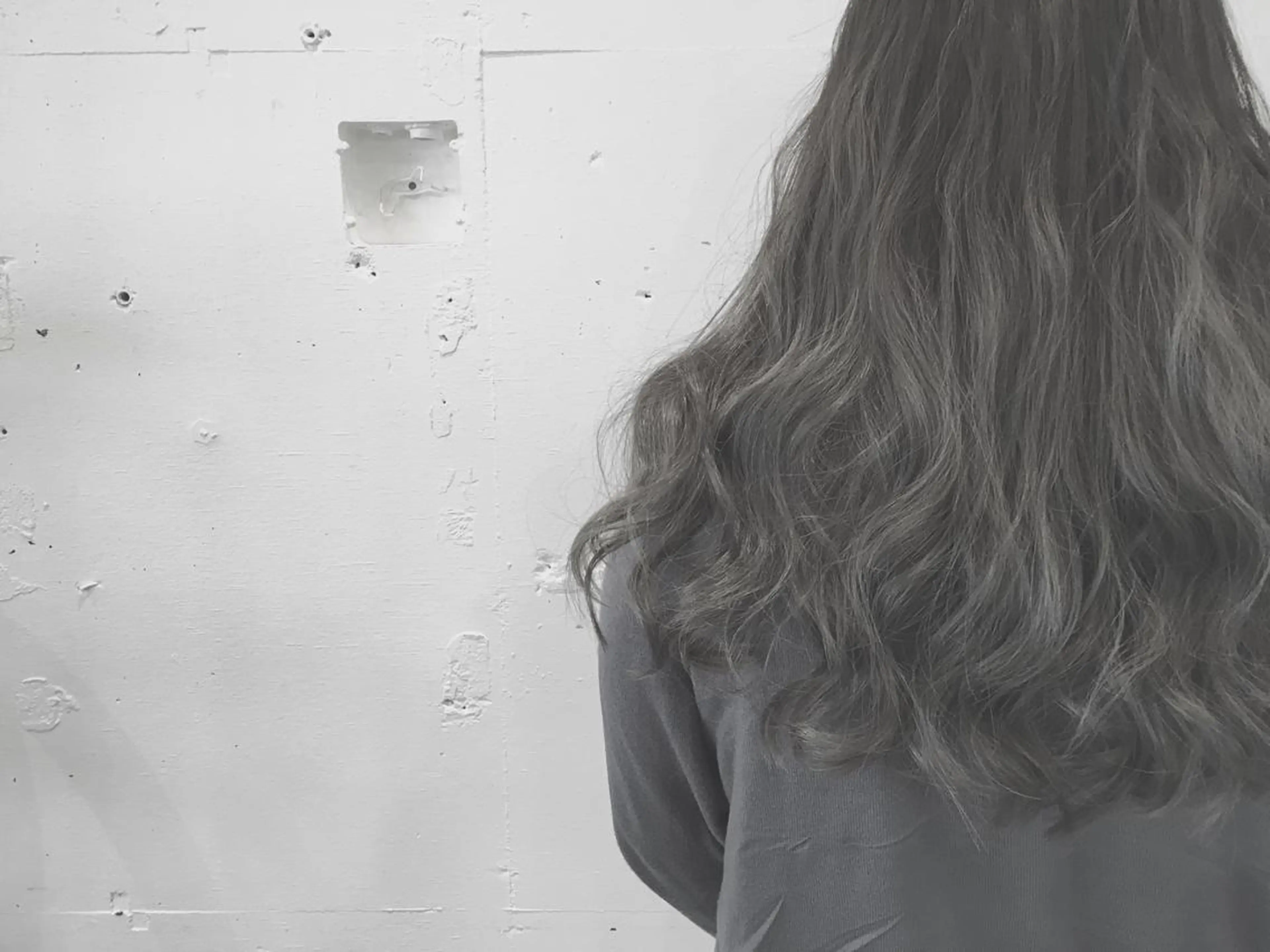 ロング カラー アッシュ ブリーチ ダブルカラー グラデーションカラー てんま さやかのヘアスタイル