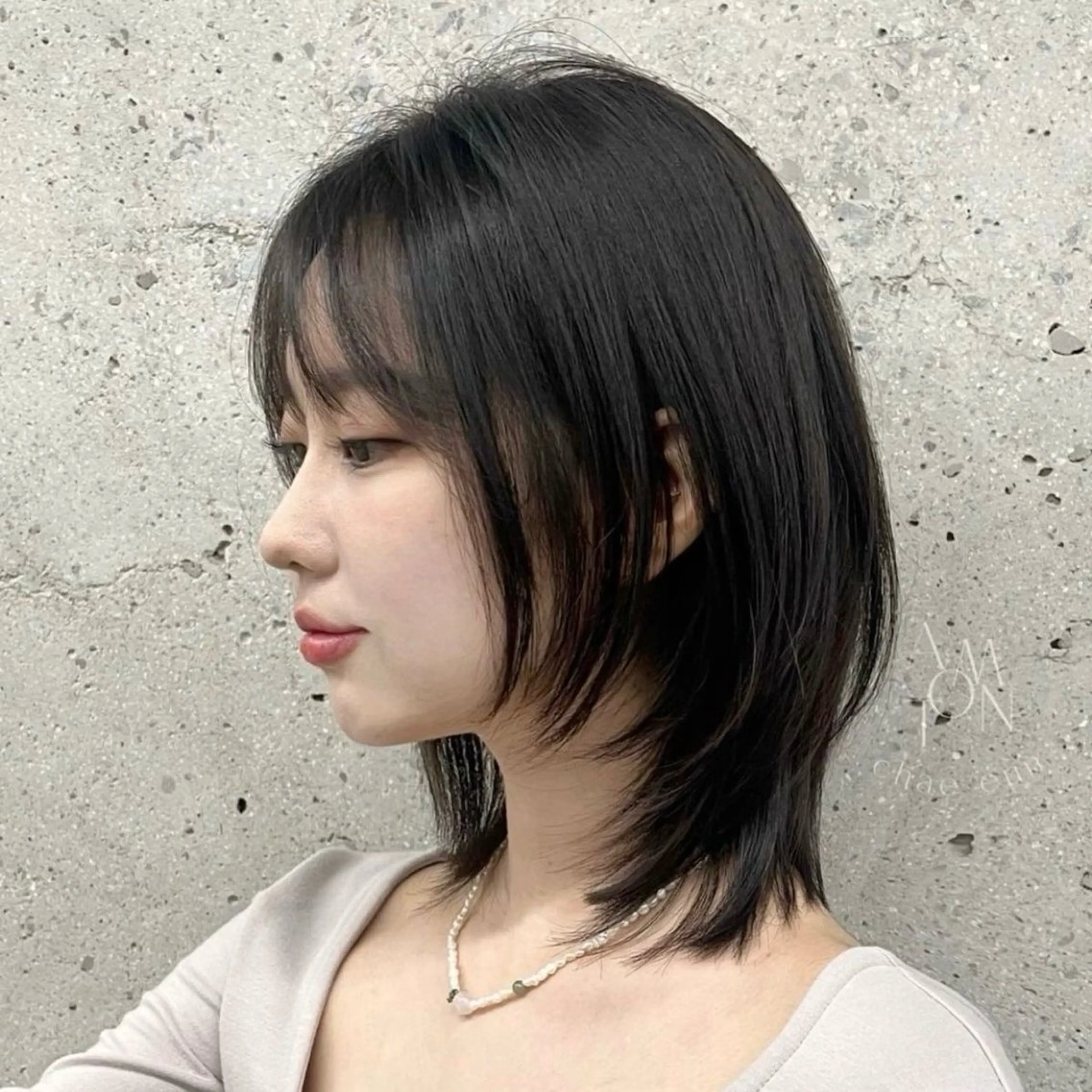 ミディアム ウルフカット カット ココナ./ 艶っぽカラー🐏のヘアスタイル