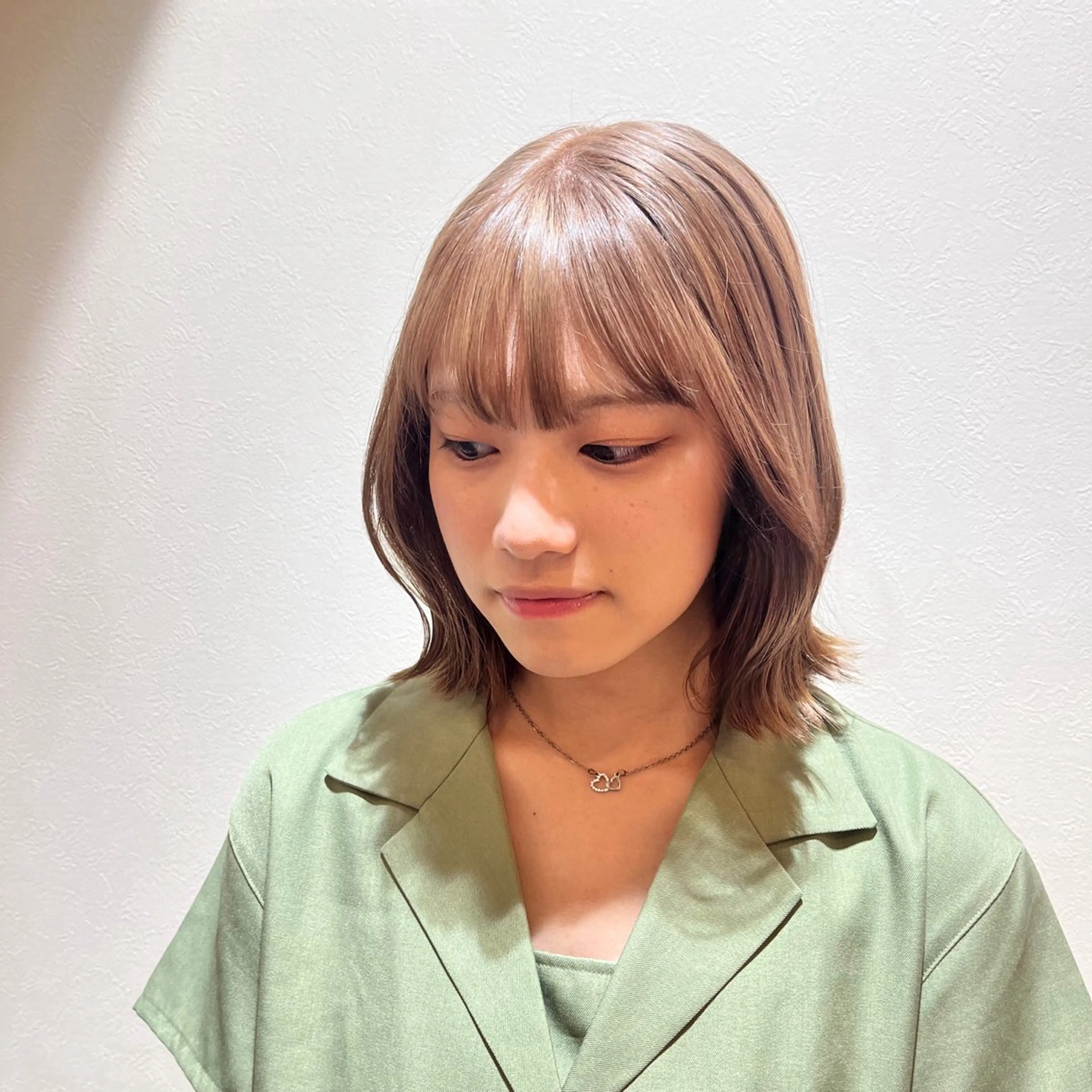 ミディアム カット ヘアカラー トリートメント 五味優莉🫧 ͛.* 似合わせ/レイヤーのヘアスタイル