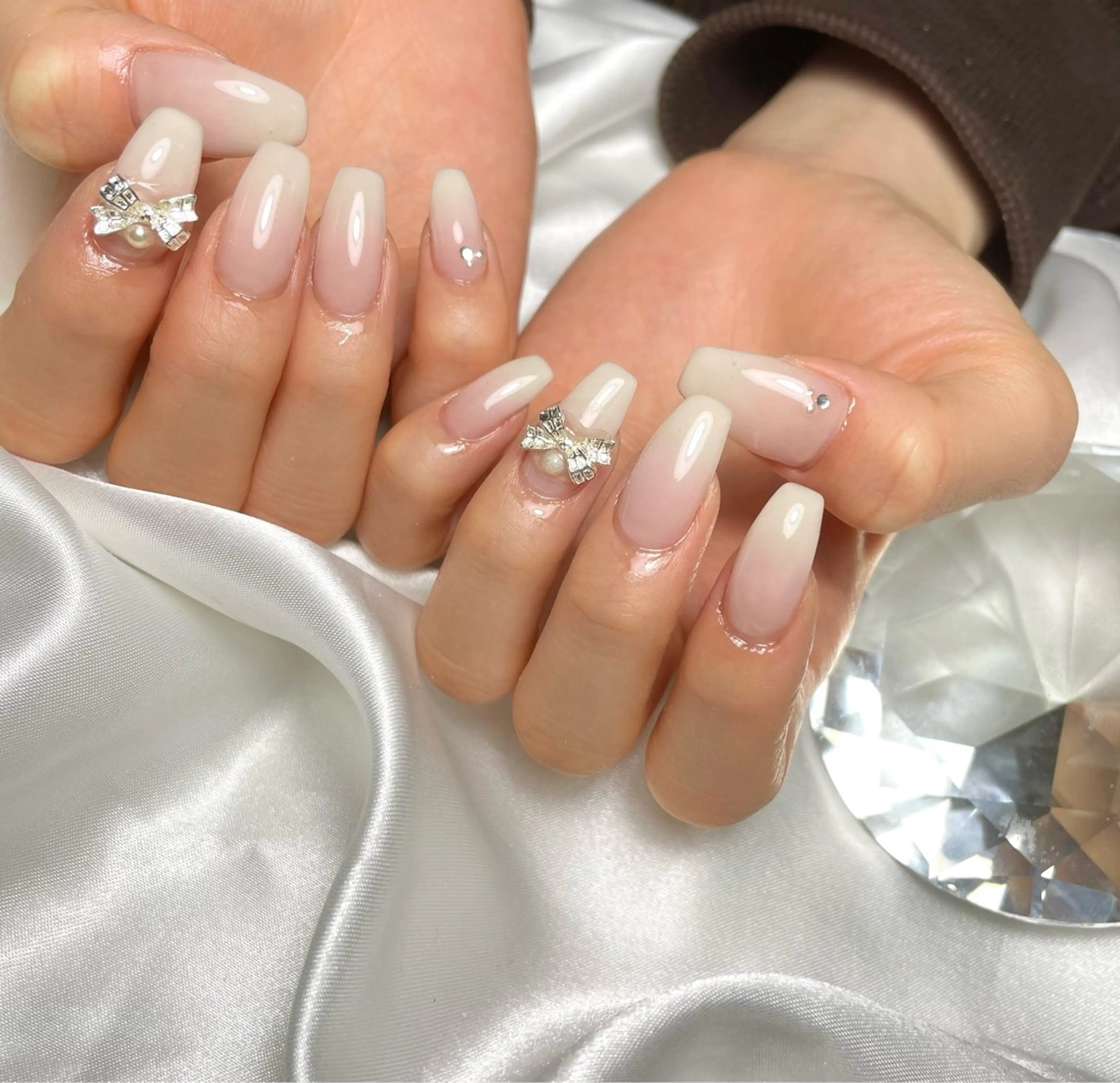 ネイル フットネイル フレンチネイル ジェルネイル 韓国ネイル マグネットネイル ハンドネイル nail salon fee(フィー)のネイルデザイン