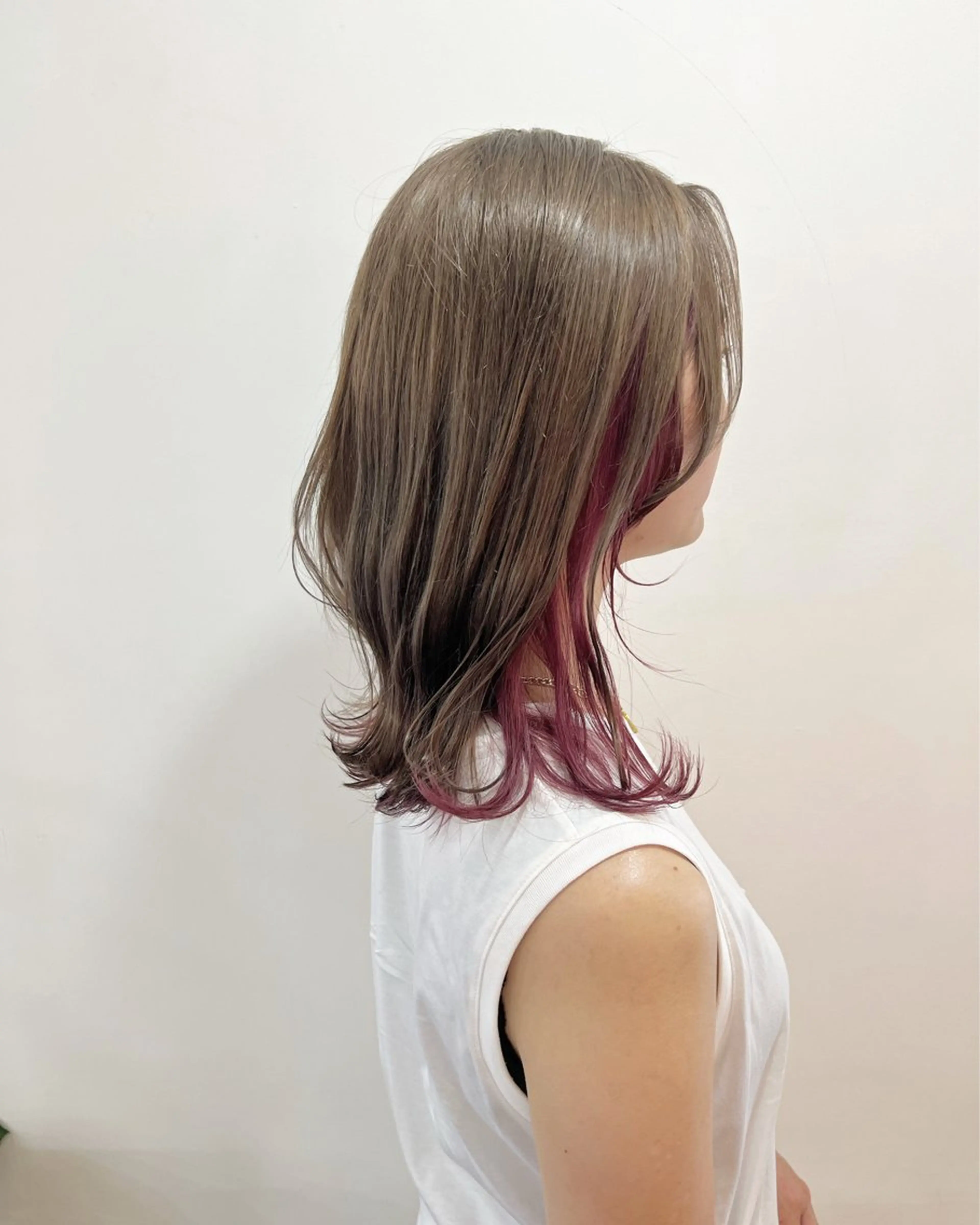 ミディアム カラー ピンクカラー カット ヘアカラー フラム所属・WATANABE MISAKIのヘアスタイル