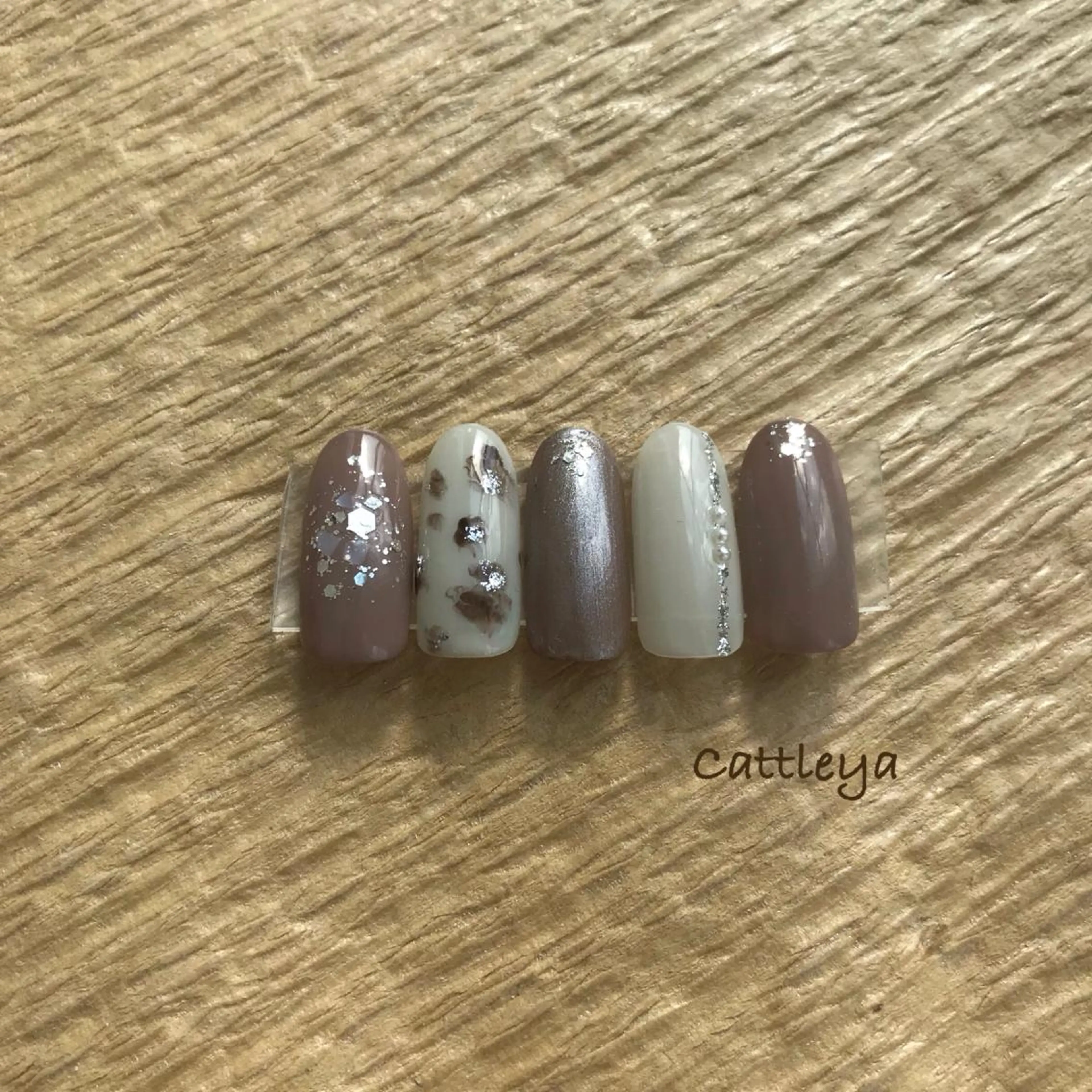 ネイル Cattleya meguのネイルデザイン
