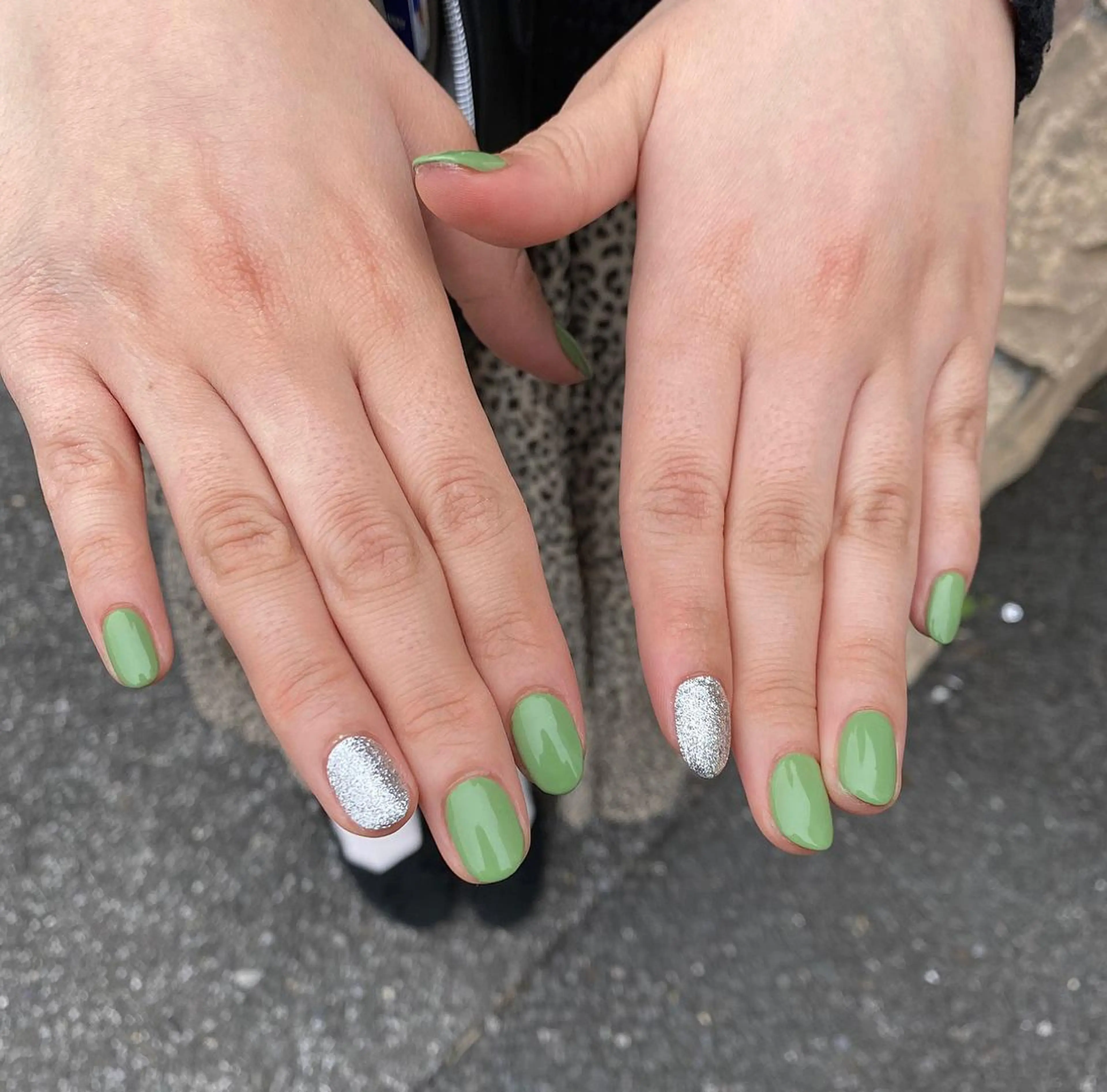 ネイル ラメ(グリッター) 椎葉 麻里矢のネイルデザイン