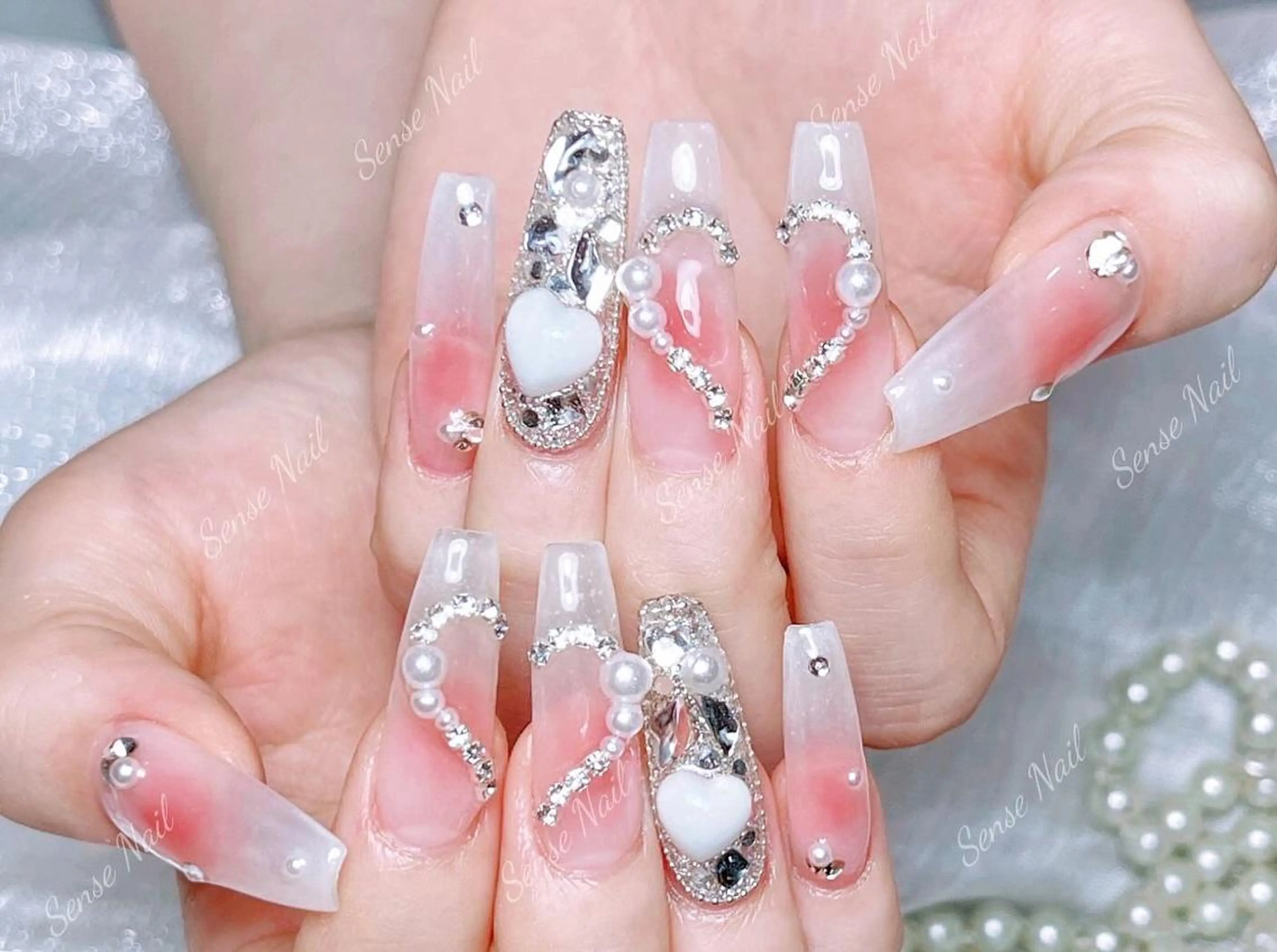 ネイル ハンドネイル ハンドケア Feinn Ink💕のネイルデザイン