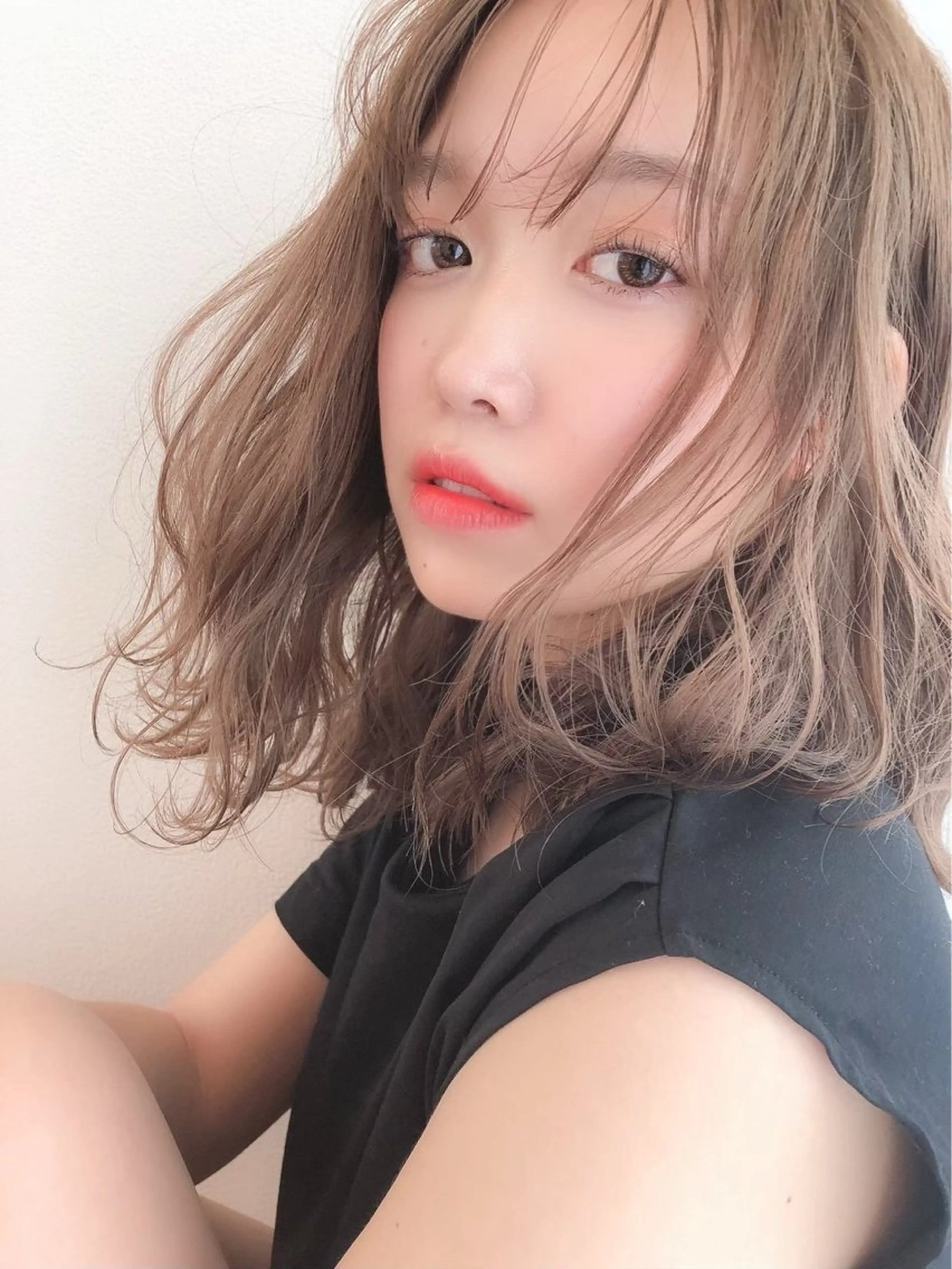 ミディアム カット シエル岡山店所属・レイヤー／ハイトーン /岡山駅前/上野陸のヘアスタイル