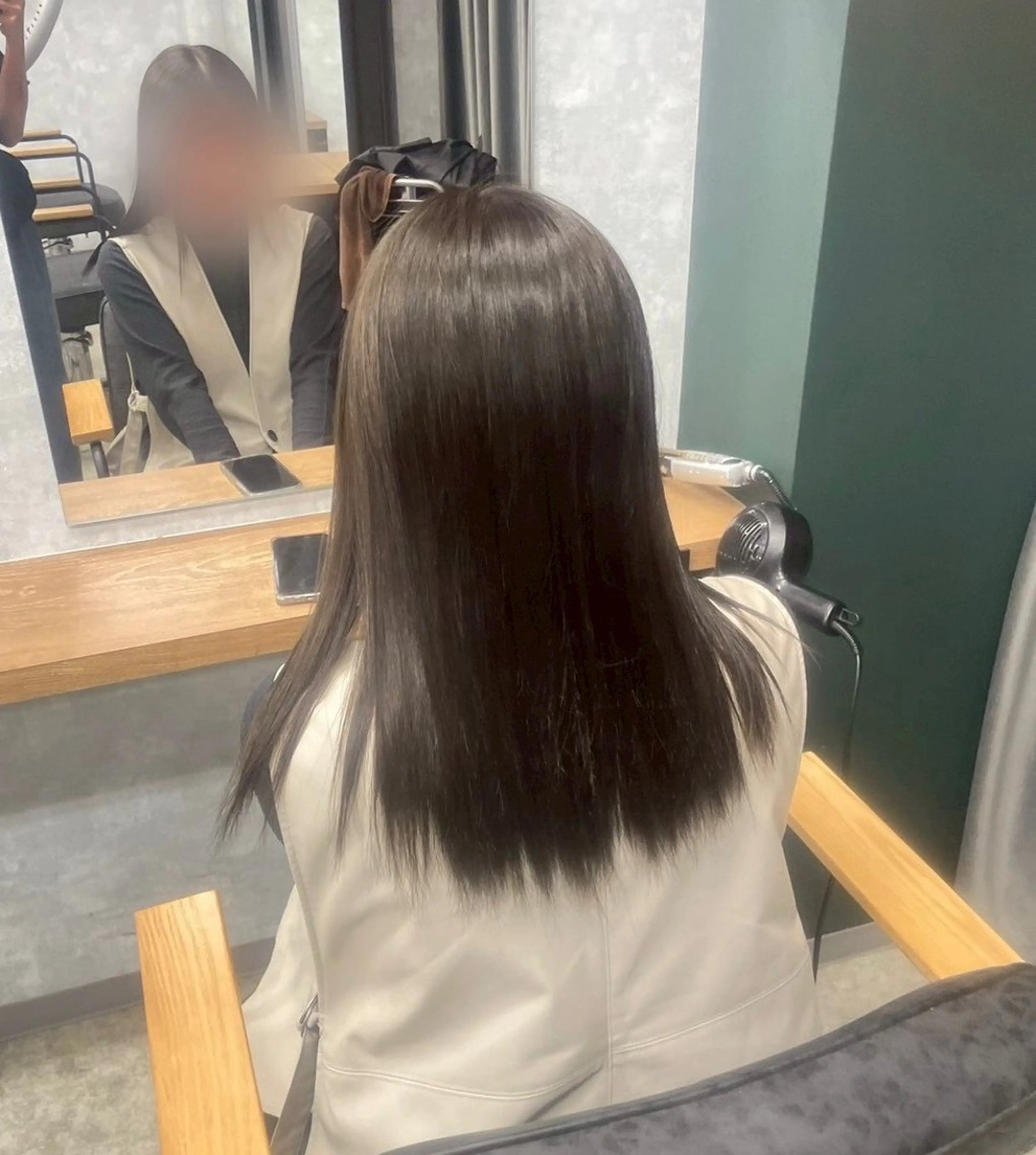 セミロング 🩵Lutia新宿 ヒイラギ🩵のヘアスタイル