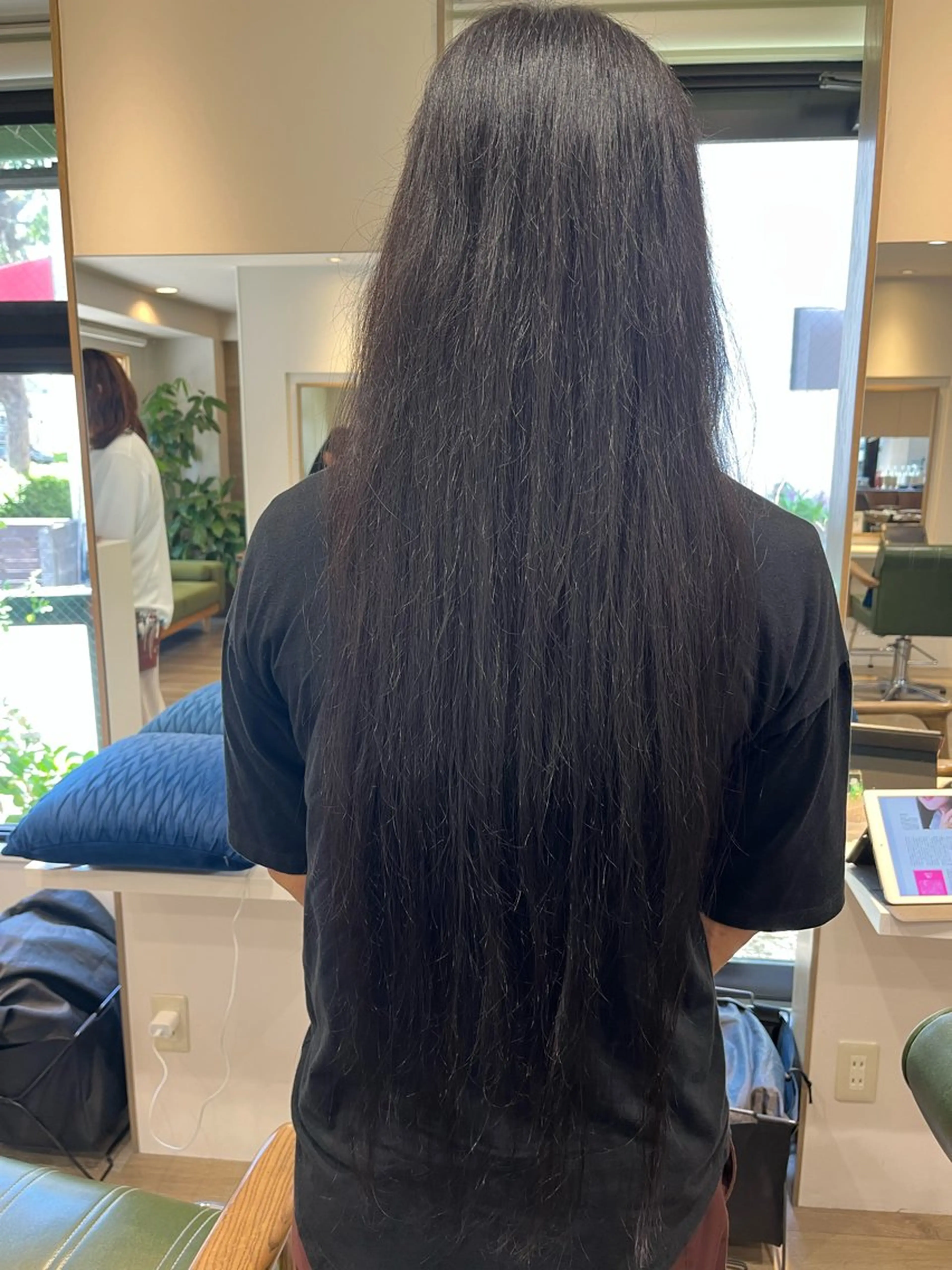 ロング 小鴨 美佳のヘアスタイル