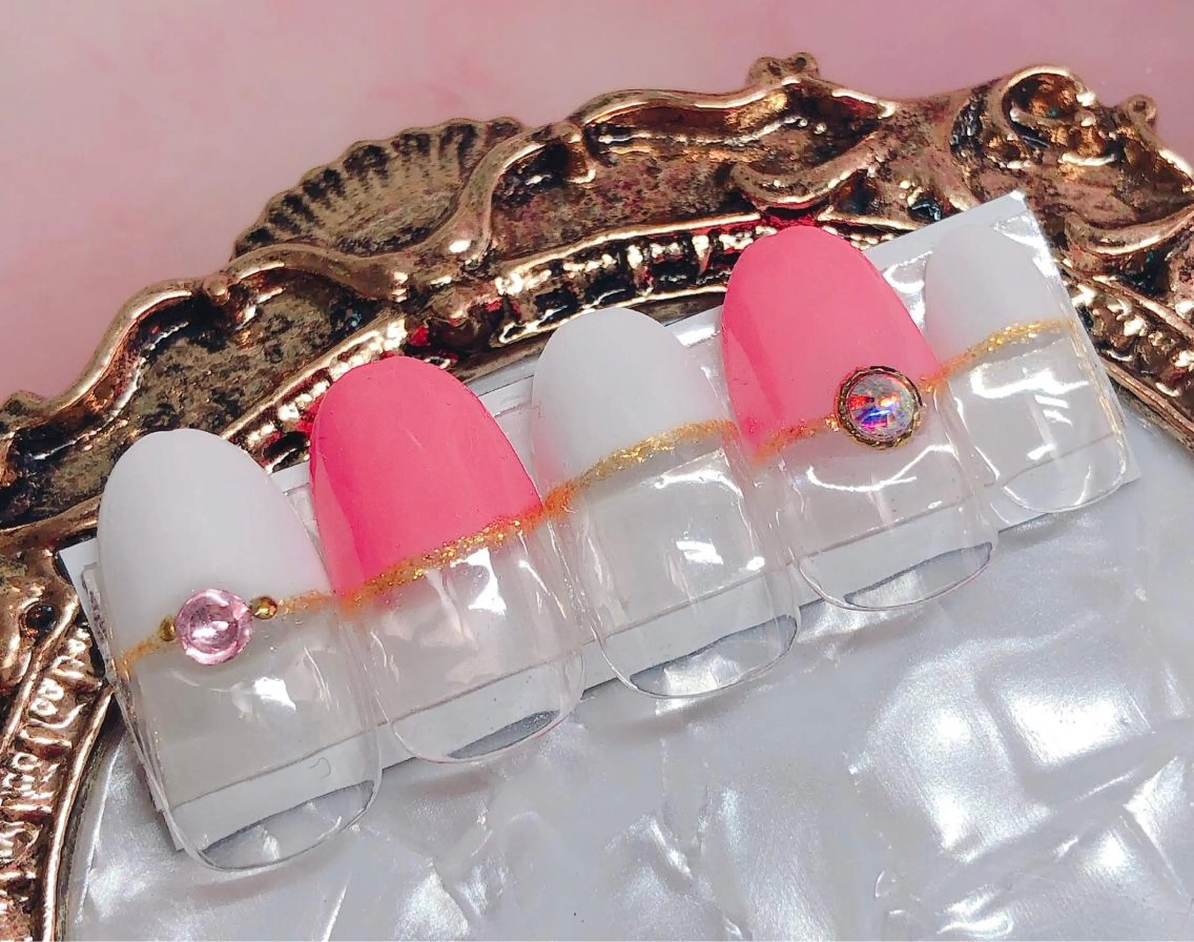 ネイル ハンドネイル CROWN プライベートサロンのネイルデザイン