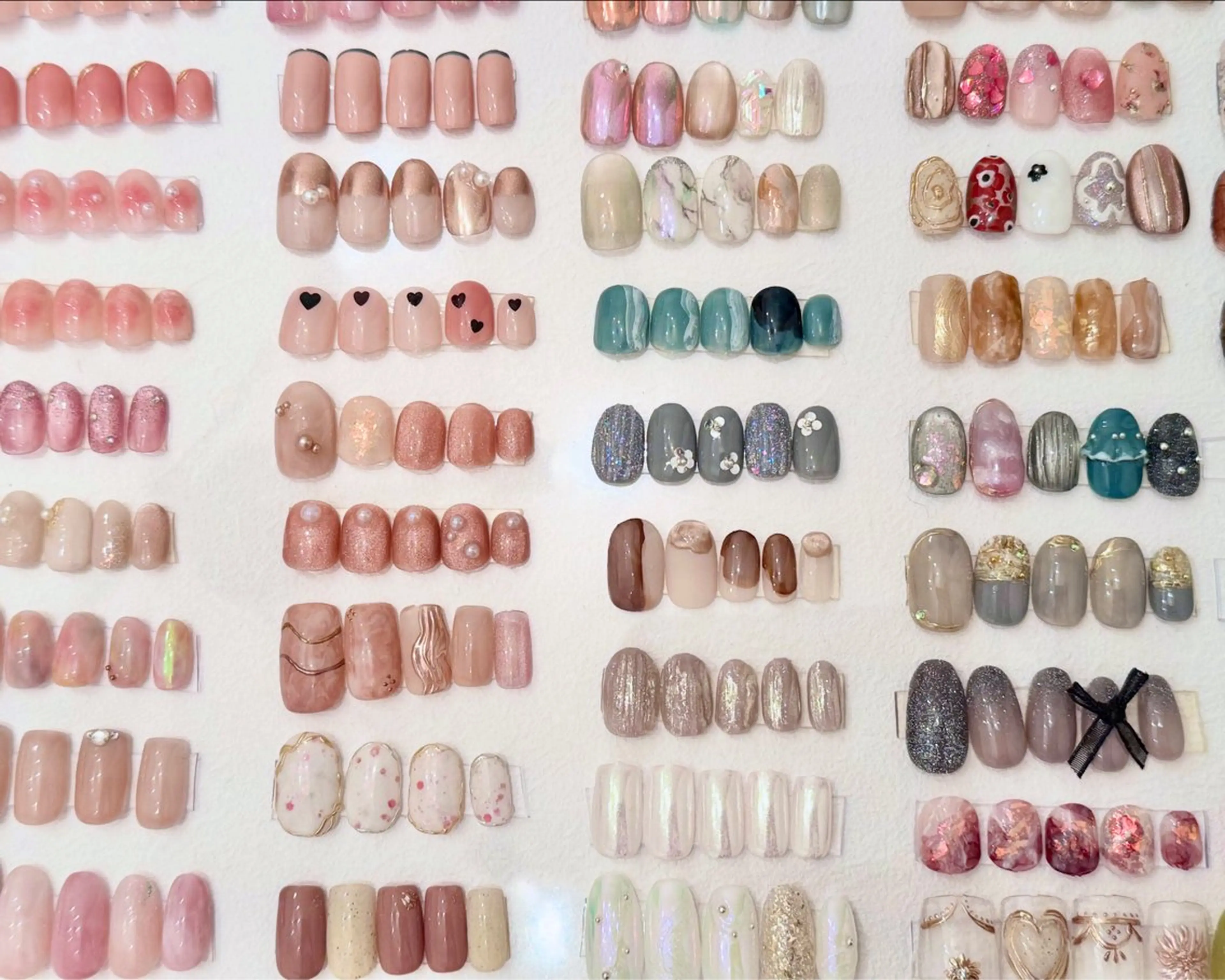 ネイル ハンドネイル ハンドケア nail salon swaddle 🪽のネイルデザイン