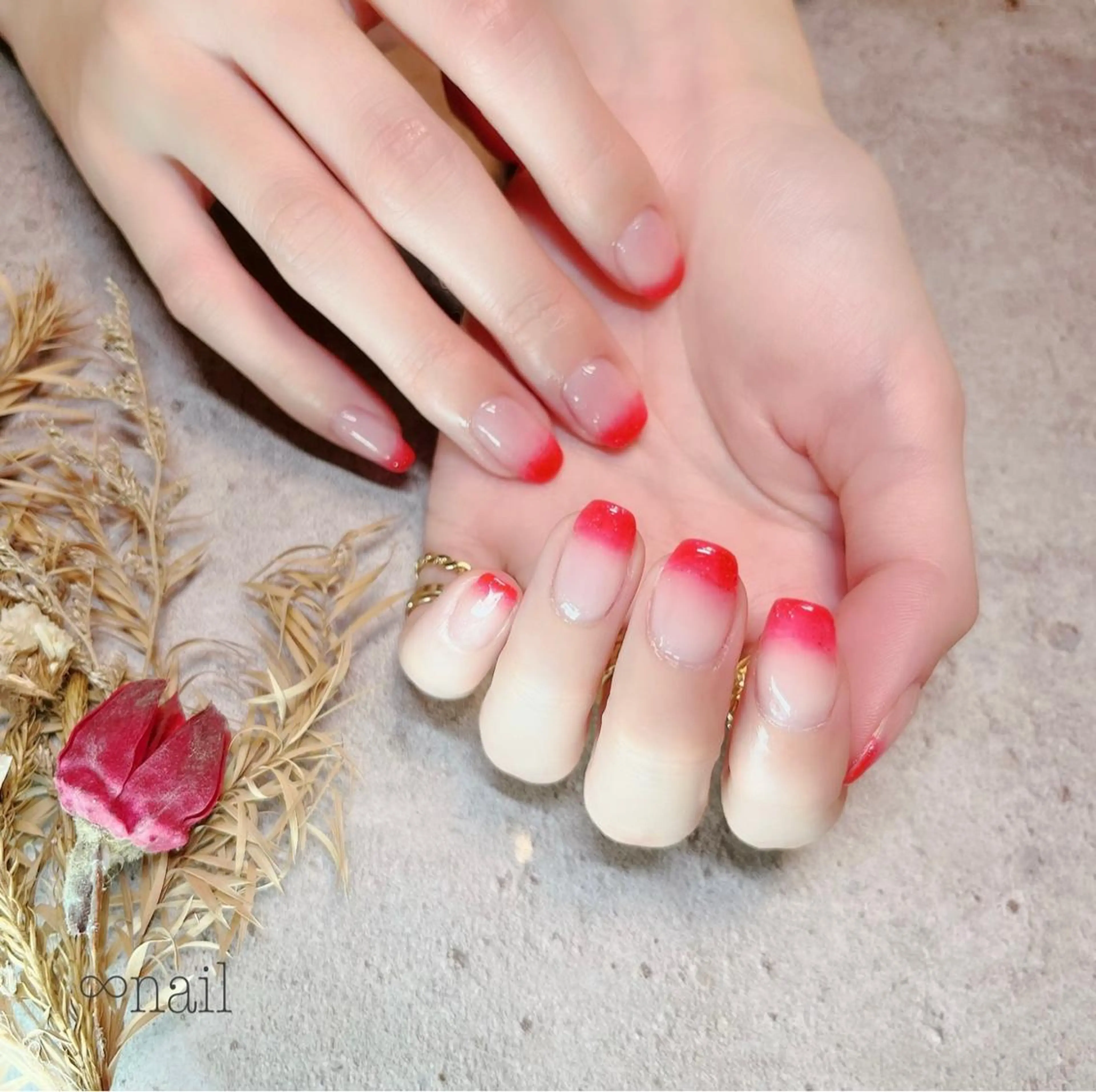 ネイル アートネイル ジェルネイル グラデーション キラキラネイル ラメ(グリッター) ♾nail 恵美のマツエク・マツパデザイン