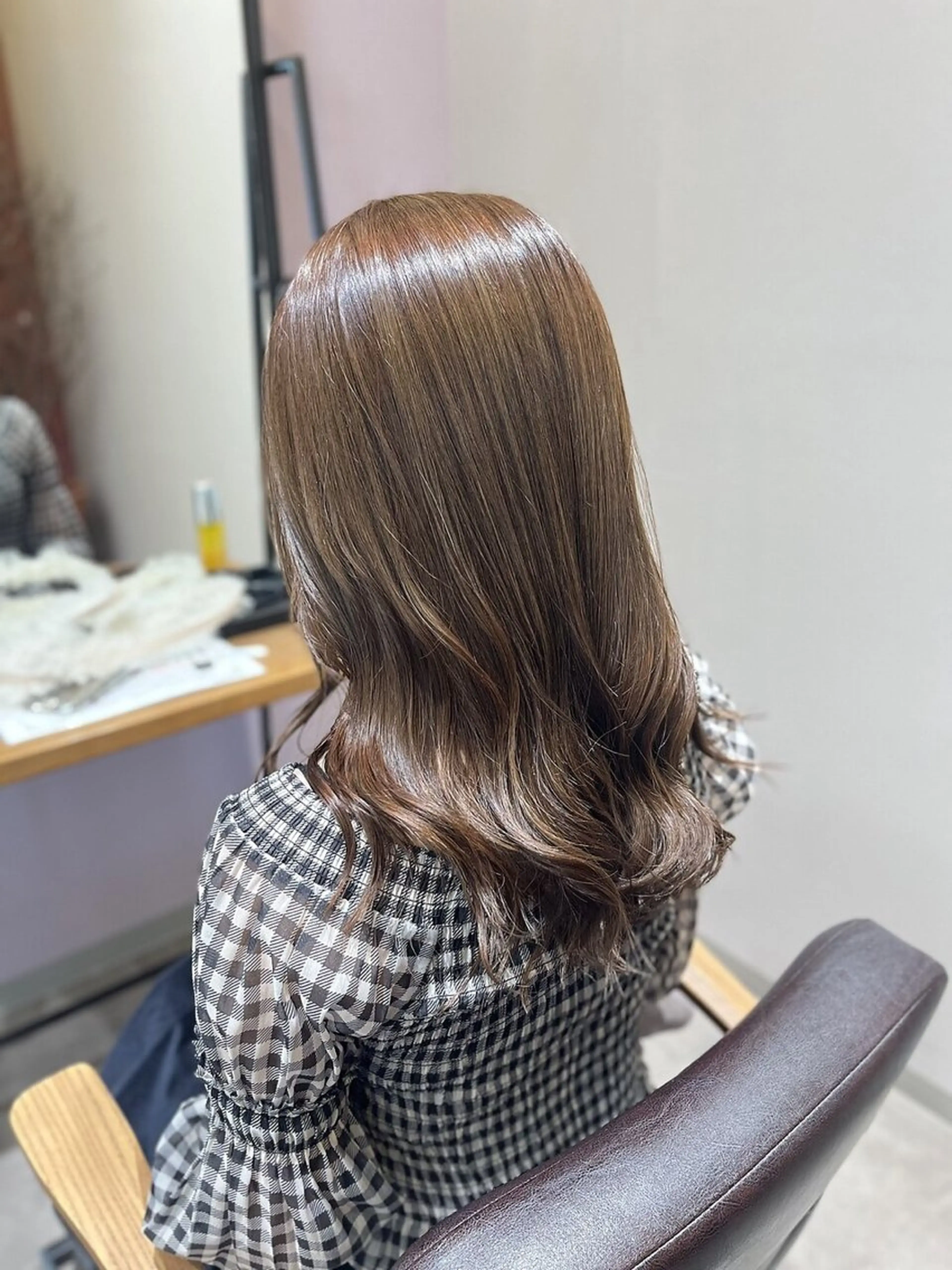カラー 西原 愛紗のヘアスタイル