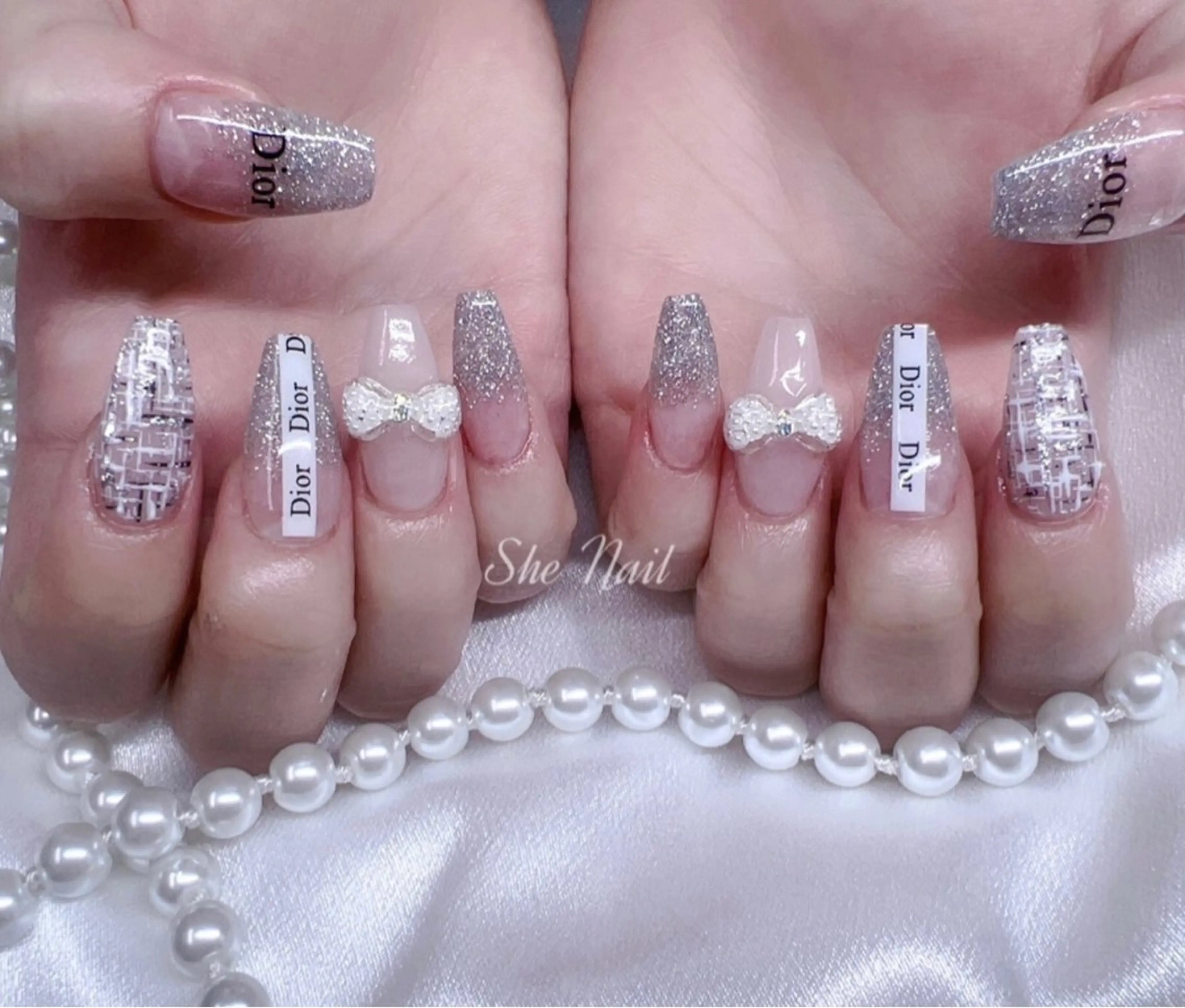 ネイル チークネイル フレンチネイル マグネットネイル 持ち込み ワンカラーネイル ハンドネイル She   Nail所属・ISA_ BELLAのネイルデザイン