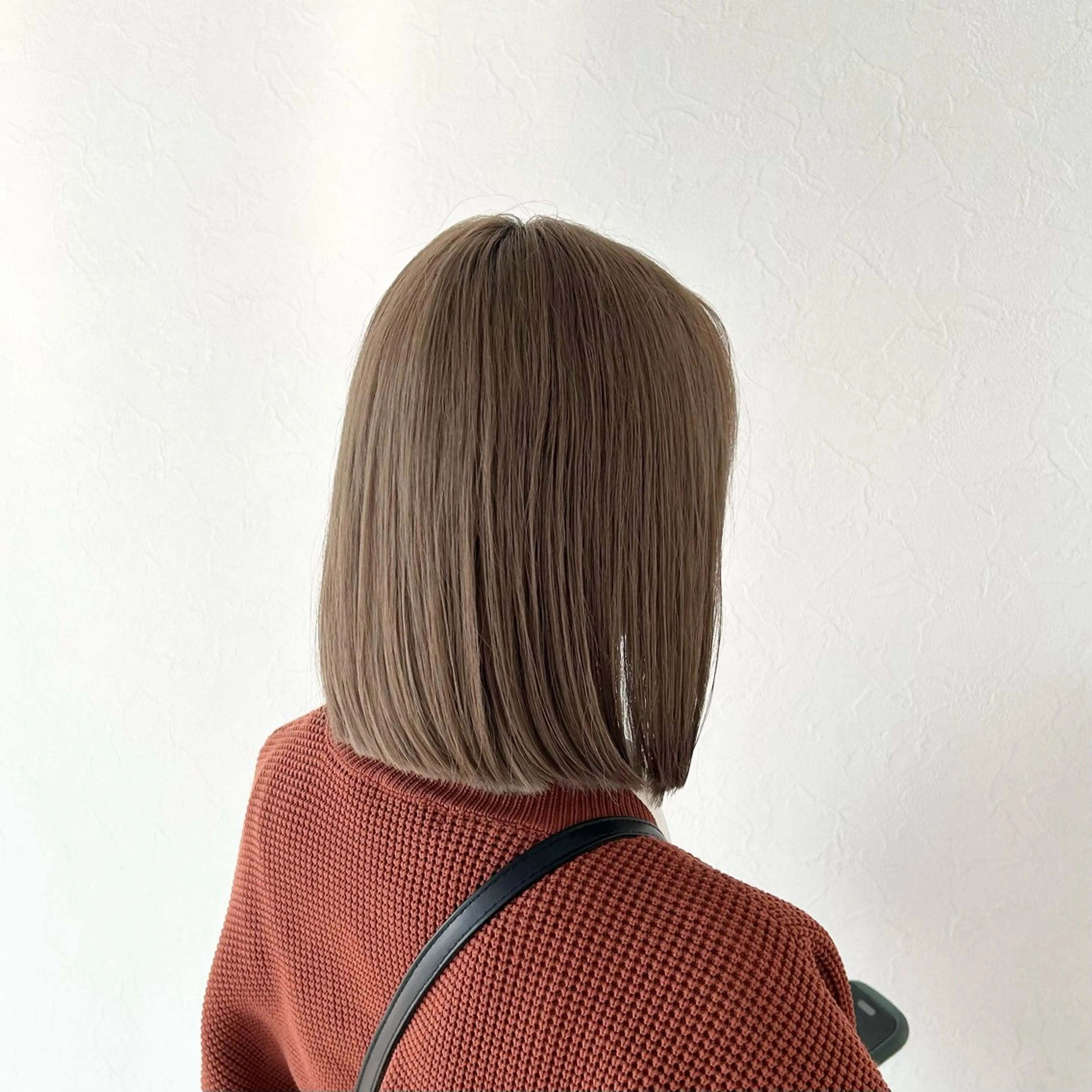 セミロング カラー ベージュカラー ブリーチ ダブルカラー ミルクティーベージュ ヘアカラー カラー/メンズパーマ 岩角昂音のヘアスタイル