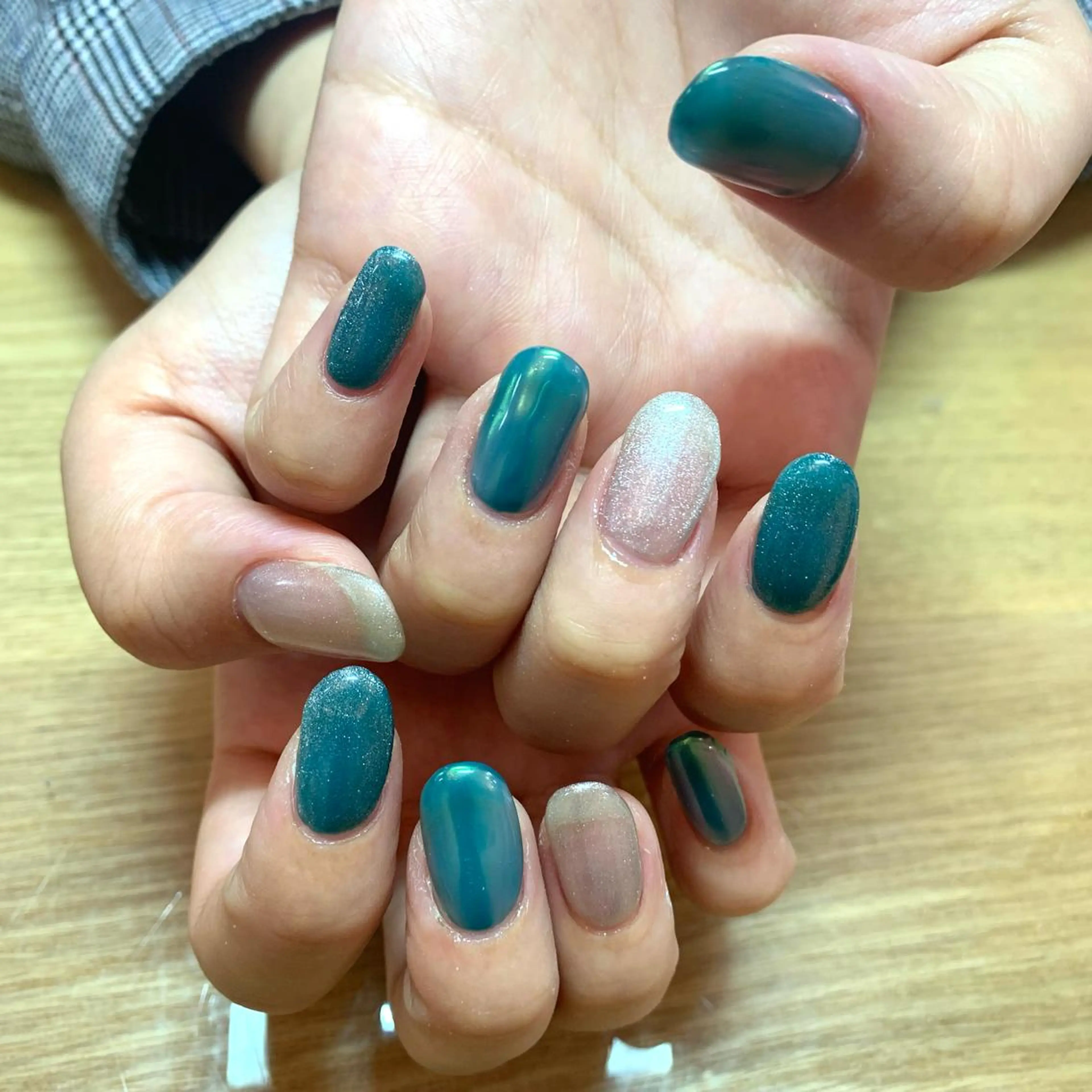 ネイル GO TODAY シェアサロン 表参道Colore店所属・K. Ayanaのネイルデザイン