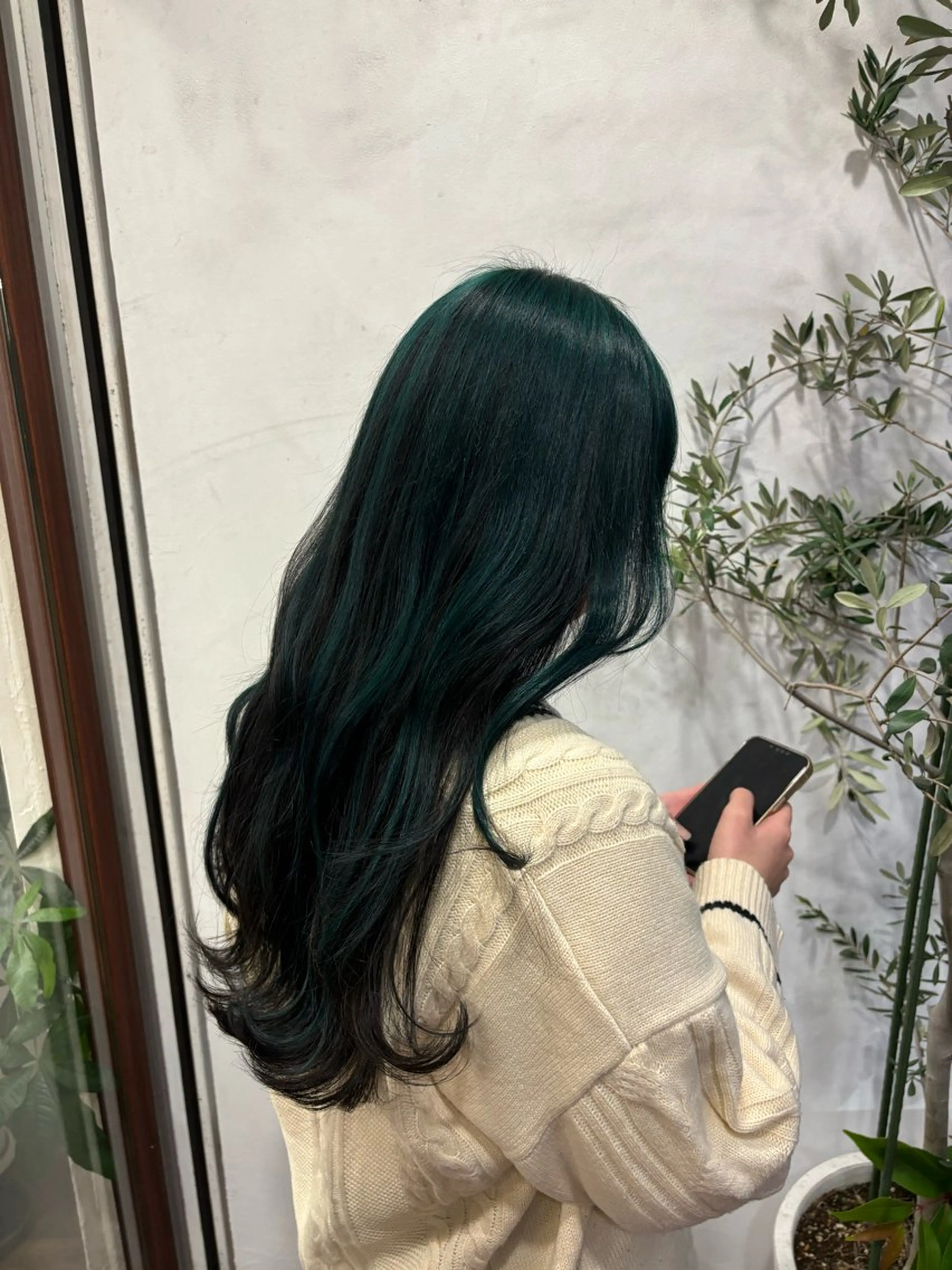 ロング カラー ブリーチ予約率90% 以上✨森山陽向のヘアスタイル