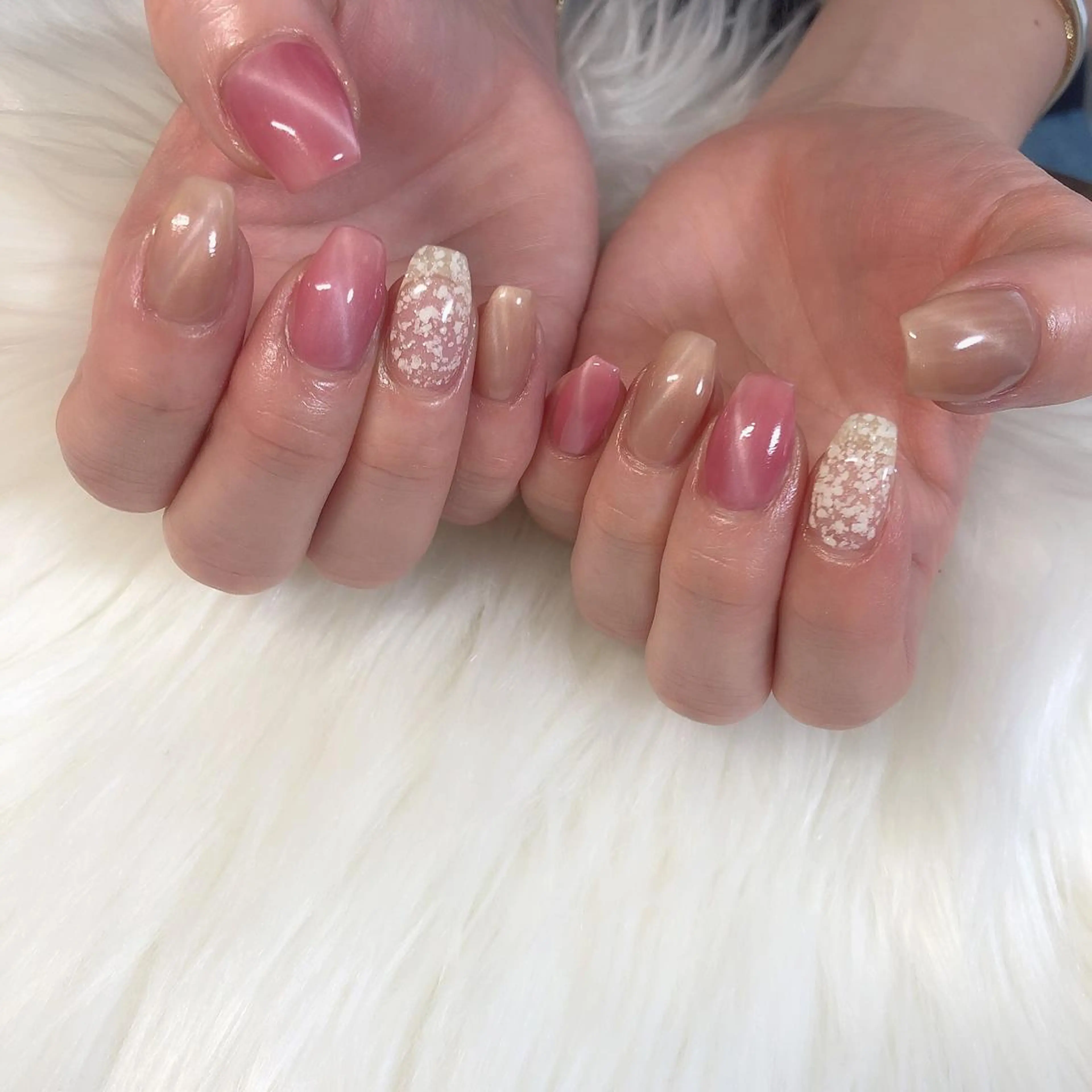 ネイル ジェルネイル マグネットネイル ハンドネイル 西岡 杏のネイルデザイン