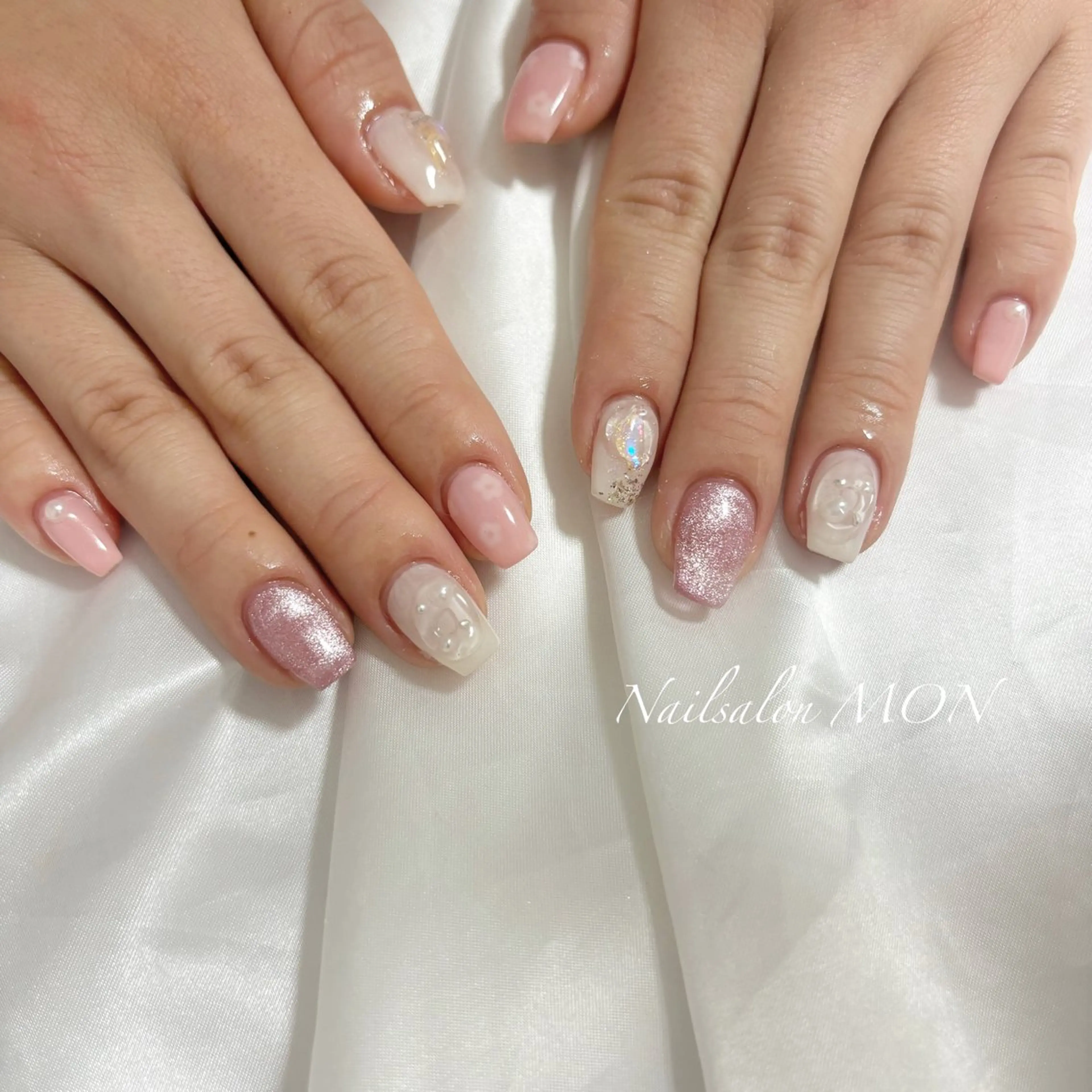 ネイル オーロラネイル ストーンネイル ハンドネイル Nailsalon MONのネイルデザイン