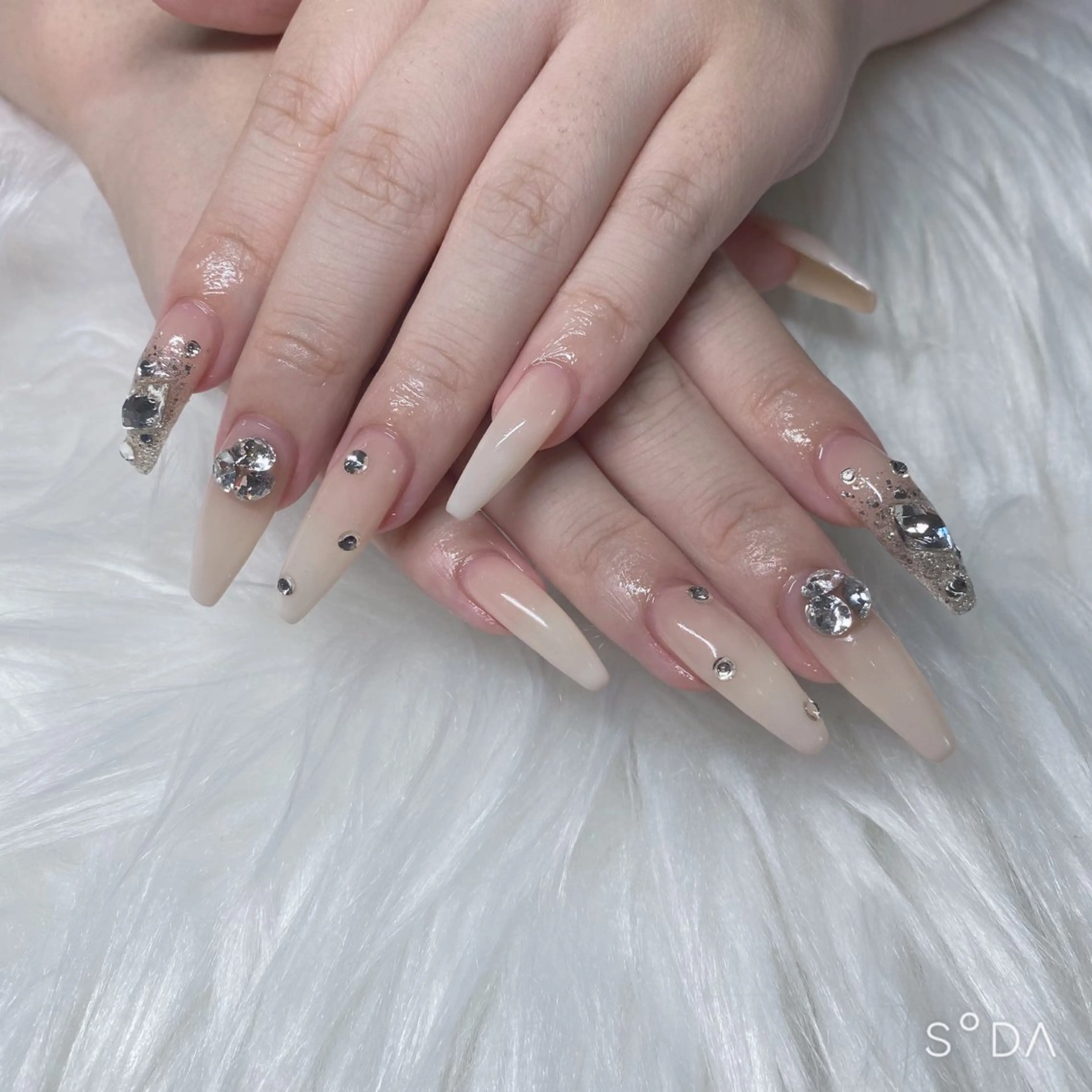 ネイル T-Rich所属・高野 沙玖良のネイルデザイン