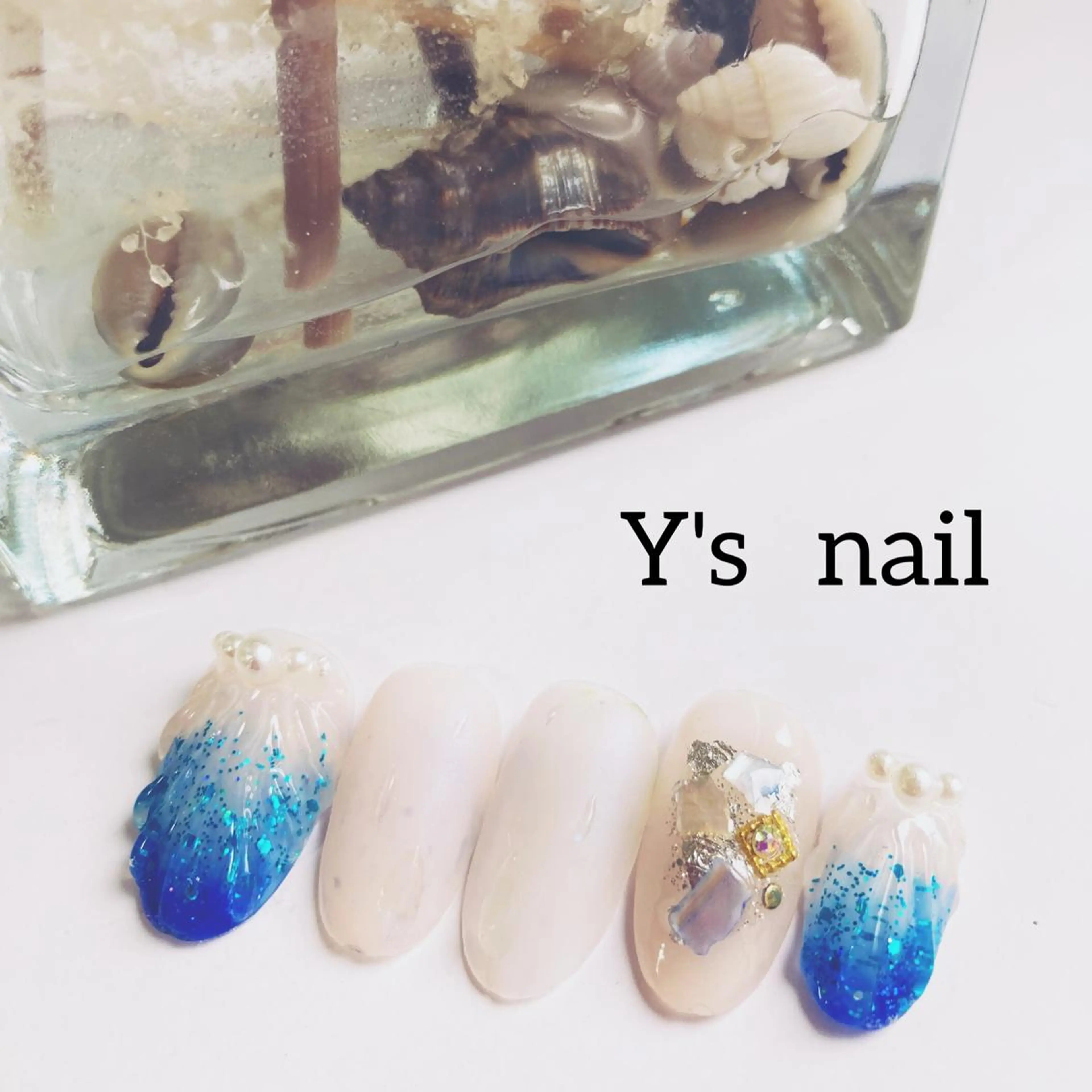 ネイル オーロラネイル ハンドネイル 手書きが得意🖌️ Y’s  nailのネイルデザイン