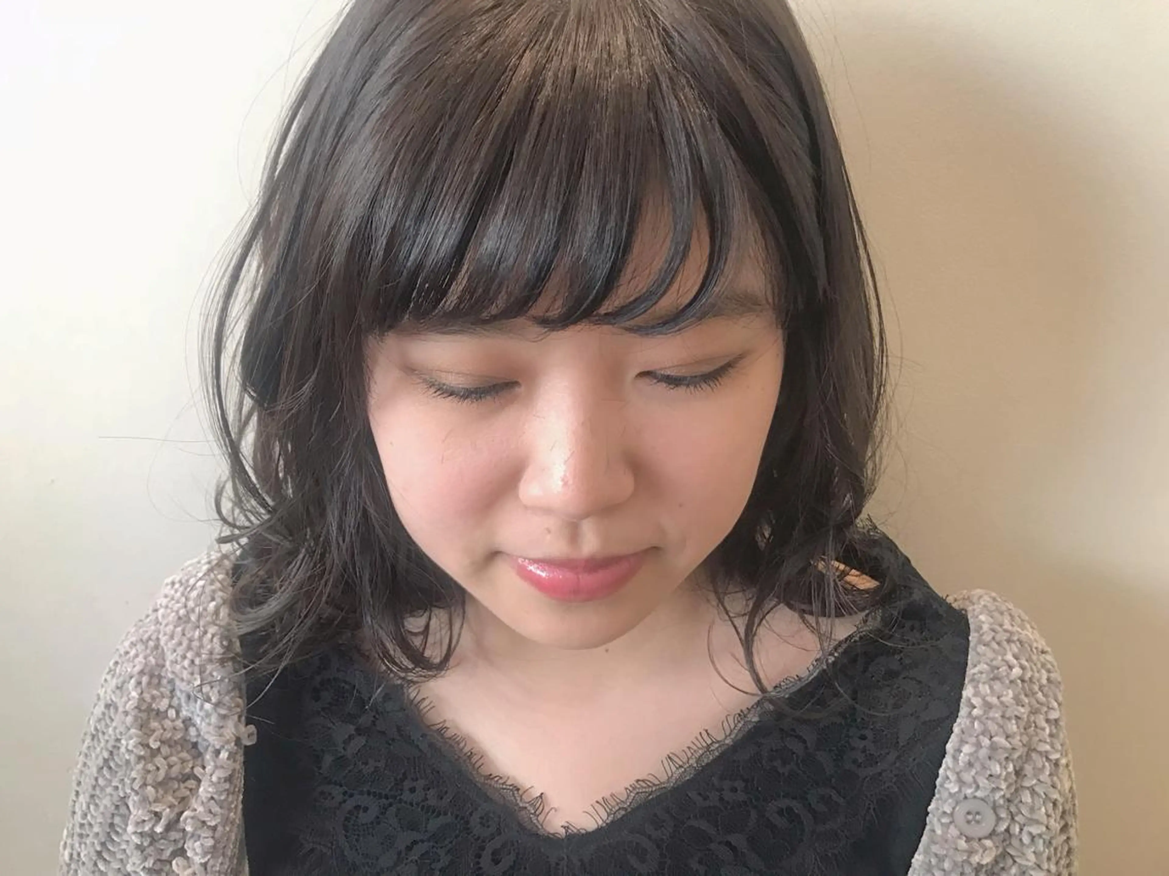 ミディアム カラー グレージュ 大阪福島 韓国まつげ Sayaka🤍🐩のマツエク・マツパデザイン