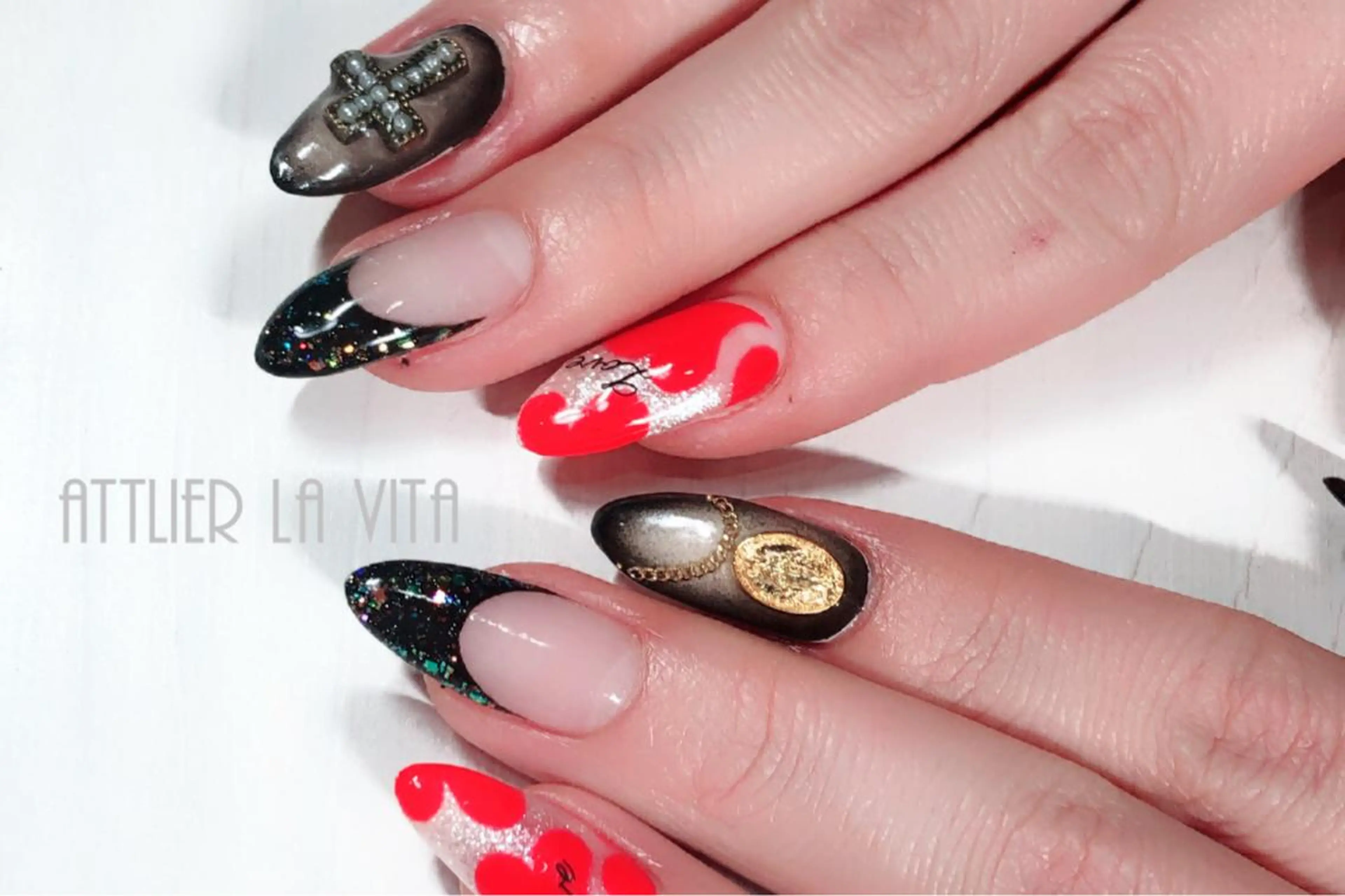 ネイル atelier la vita所属・lavita. mimuraのネイルデザイン