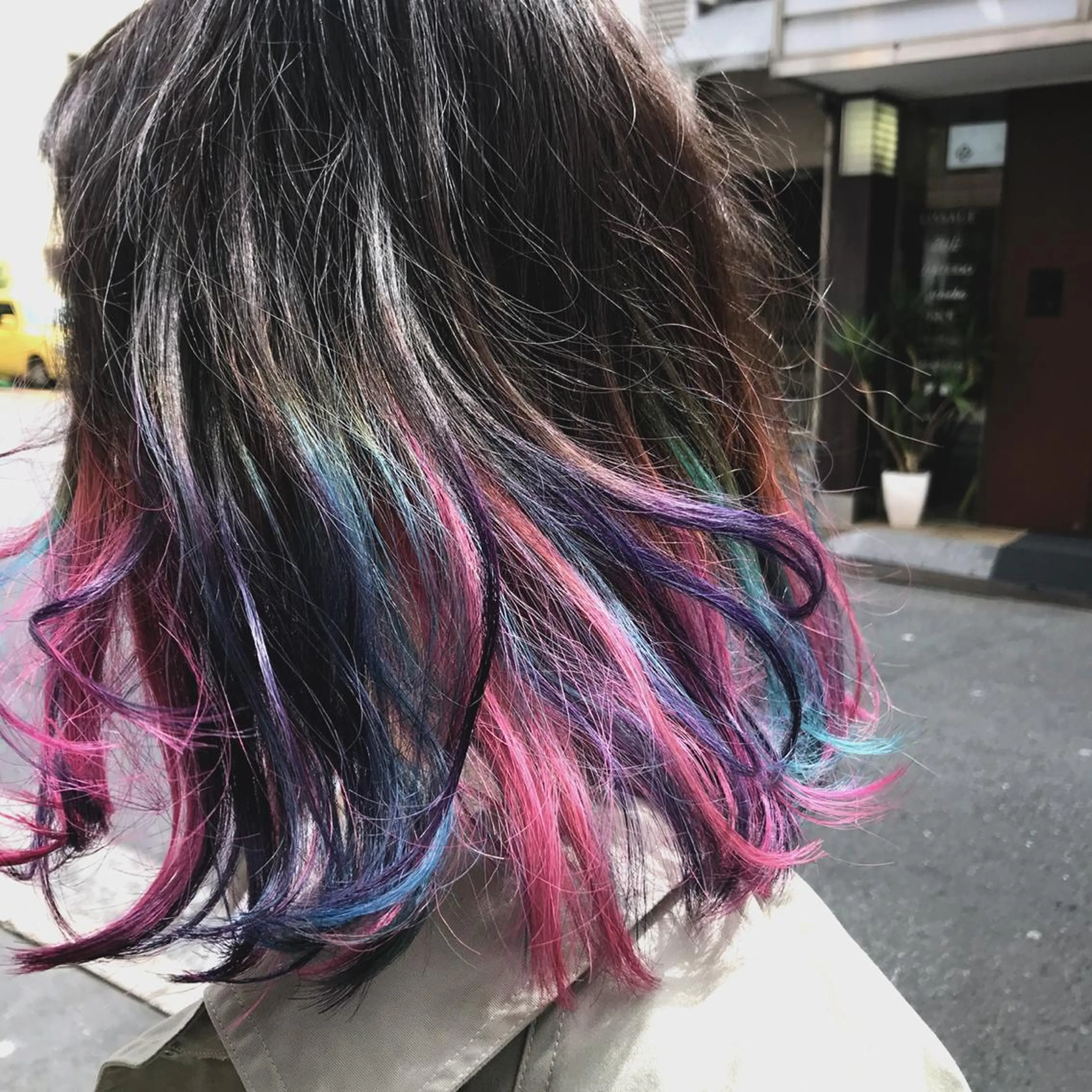 ミディアム カラー ブリーチ ユニコーンカラー 長谷川 誠志のヘアスタイル