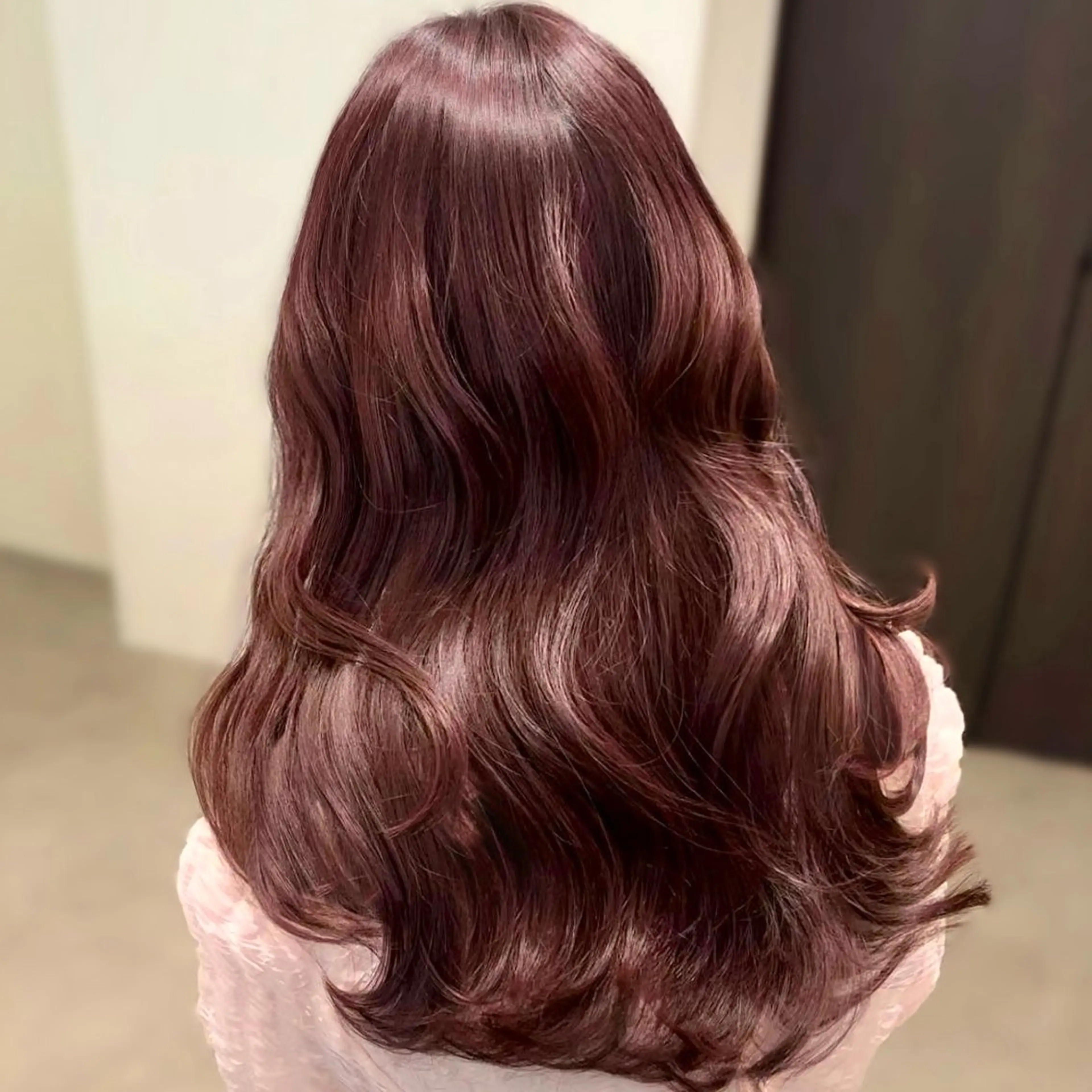 ⌇﻿💗ミニモ限定💗⌇﻿ワンカラー➕カット➕ケアトリートメント(ロング料金無)の写真