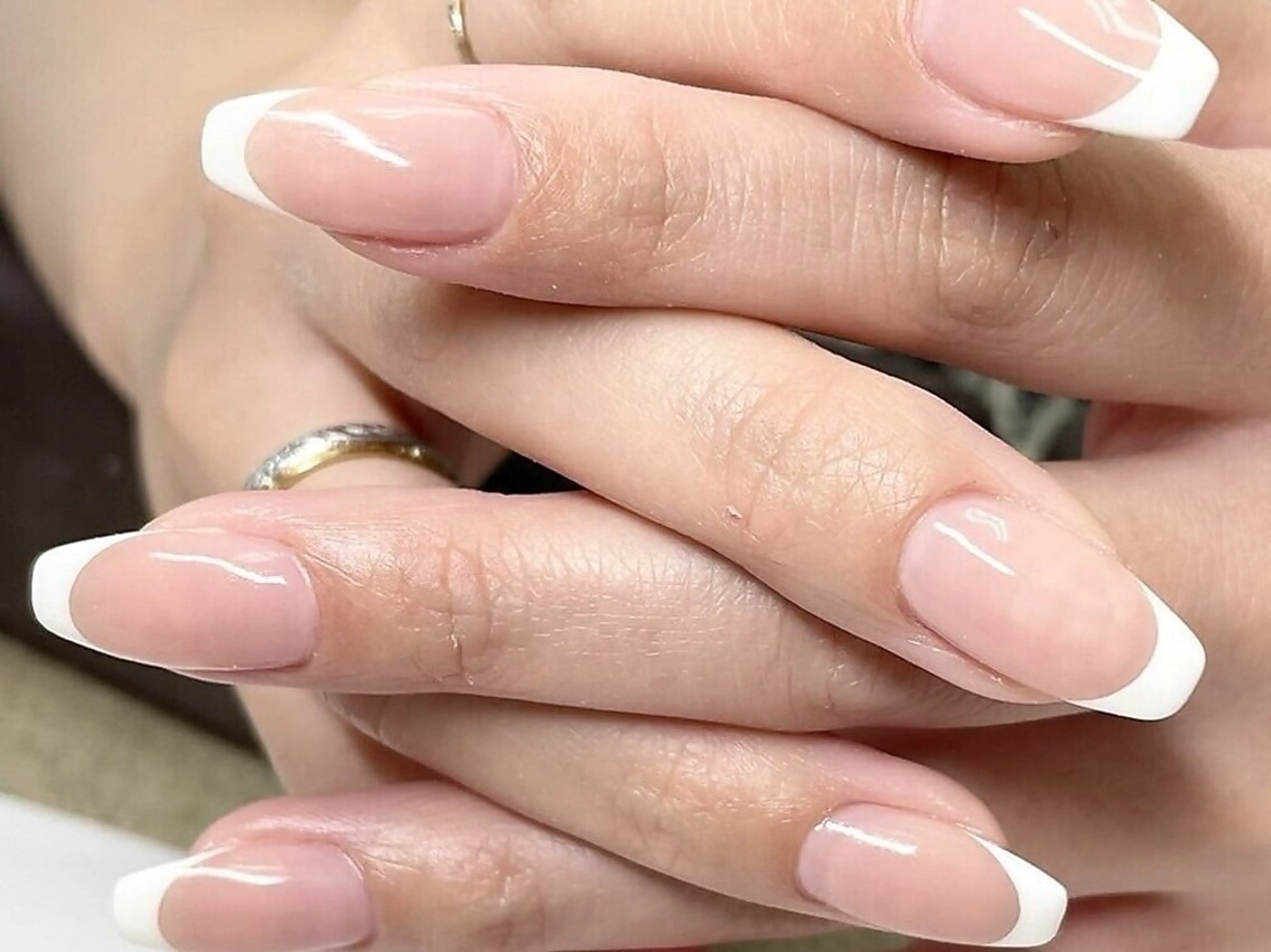 練習モデル💅ハンドネイル:フレンチネイル(クリアベース)の写真