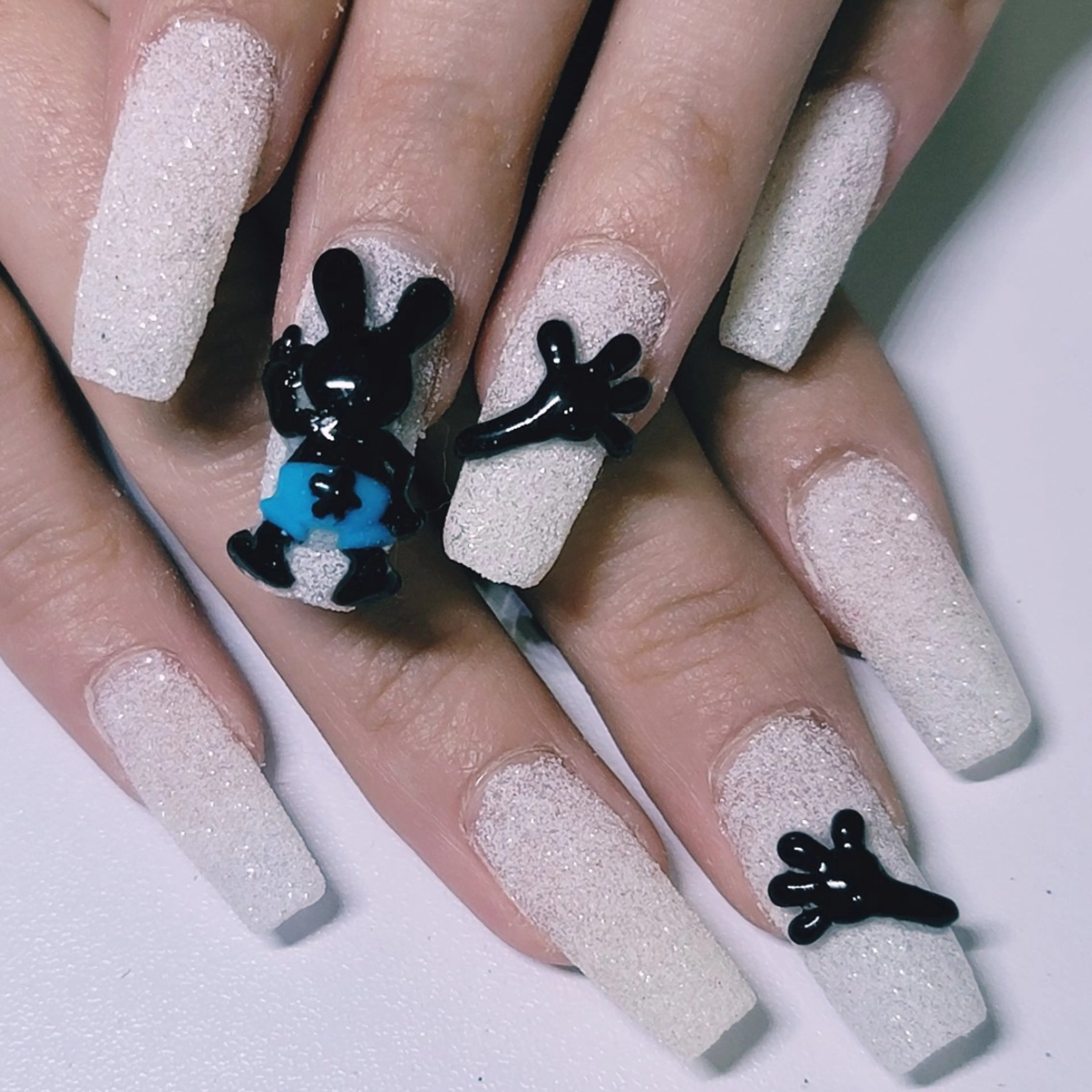 ネイル アートネイル ラメ(グリッター) マットネイル ワンカラーネイル ホワイト ハンドネイル よしだ ひろきのネイルデザイン