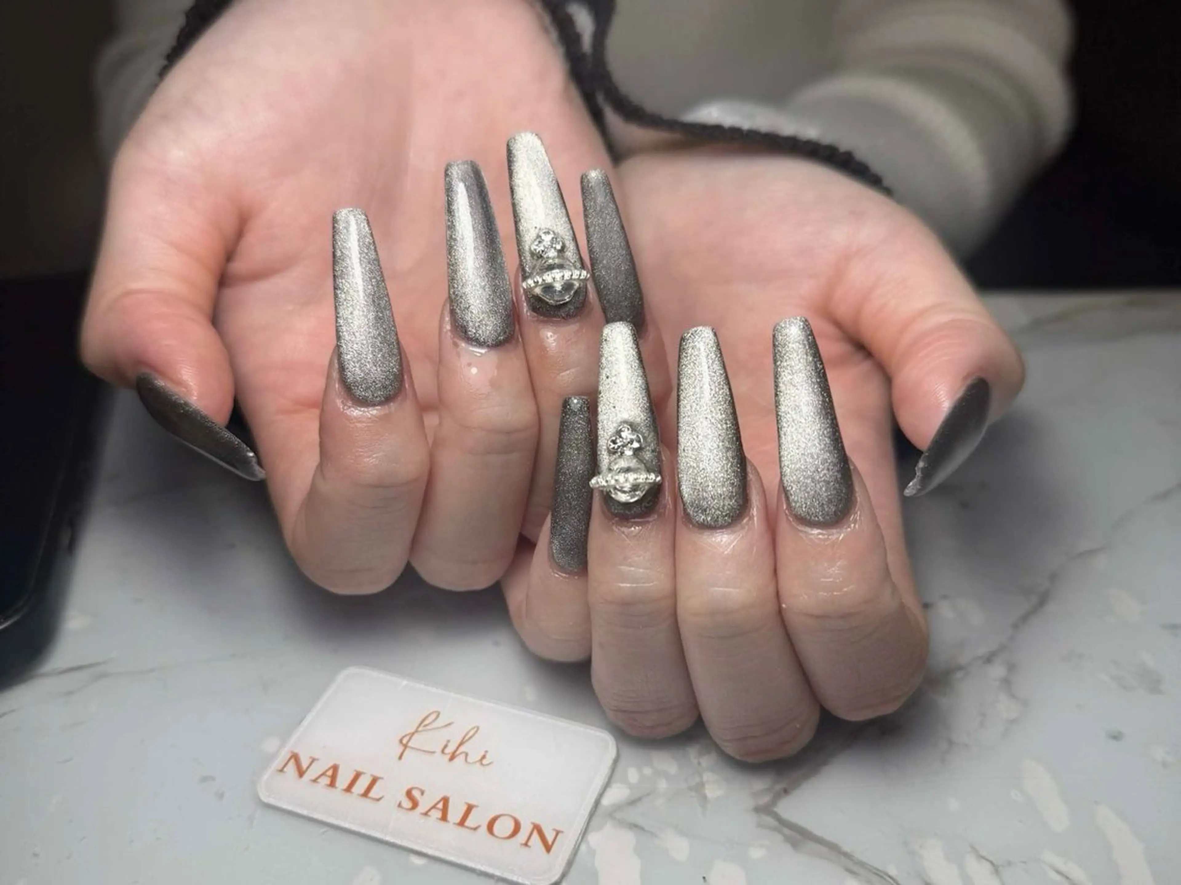 ネイル アートネイル フレンチネイル ジェルネイル グラデーション 韓国ネイル ハンドネイル 💕鈴木ユリ パラジェル/オフ無料のネイルデザイン