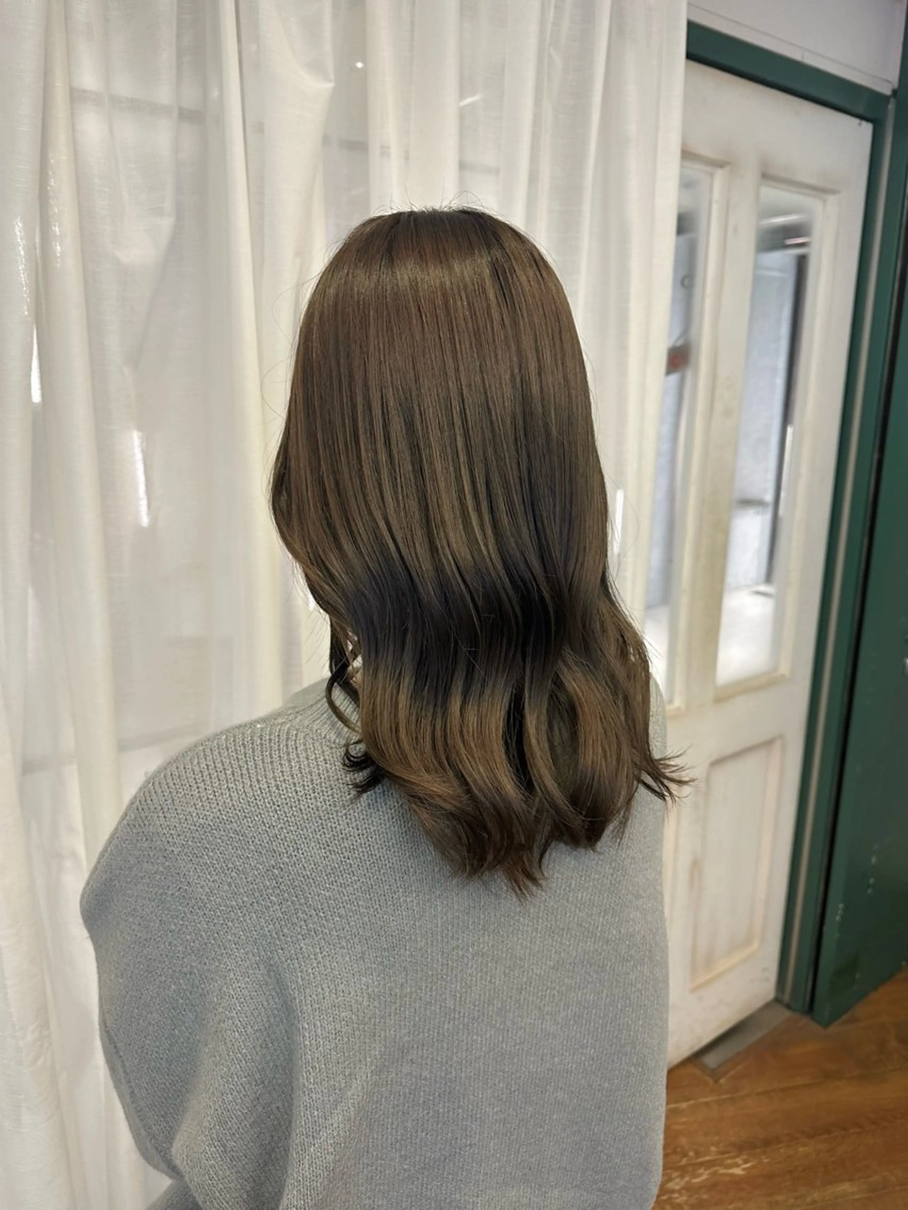 ロング アッシュ La tienne igrek所属・髪質改善🪞 川村恵理華のヘアスタイル