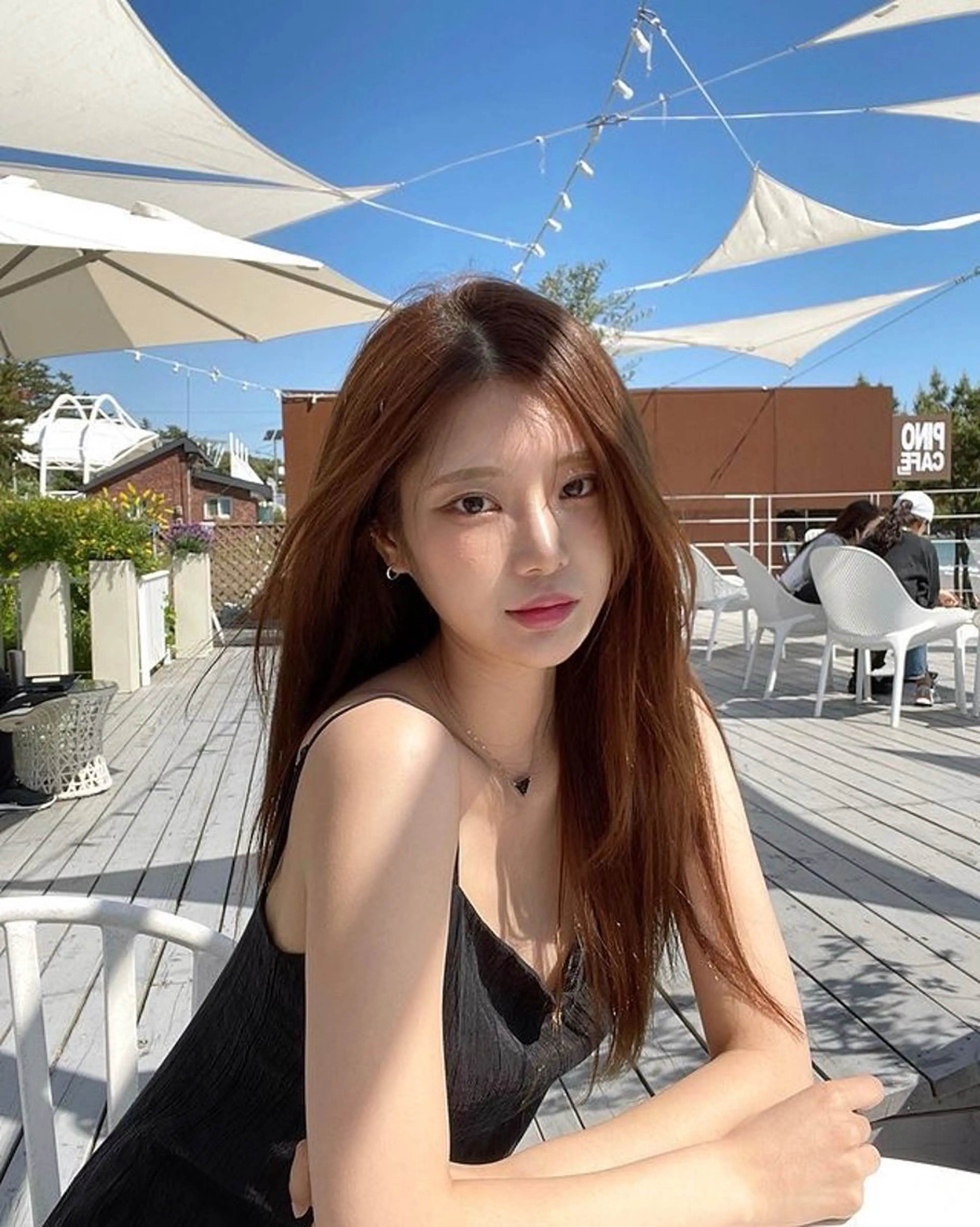 ロング カラー カット ヘアカラー トリートメント 莉乃/縮毛矯正/髪質 改善/艶カラーのヘアスタイル