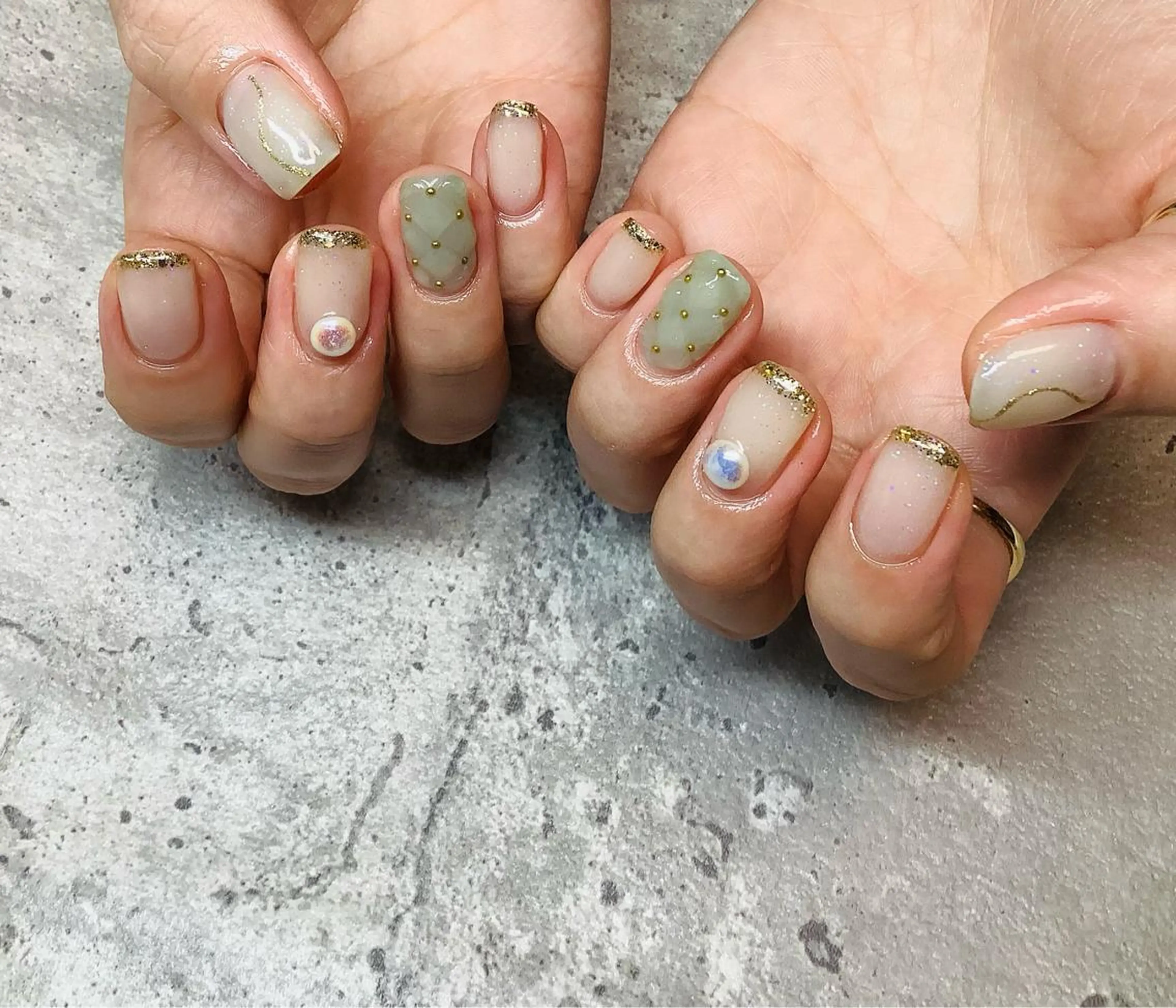 アートやり放題プラン♪オーダーネイル♪      ※ご希望の大きいパーツを付ける場合は別途ご料金頂戴いたしますの写真