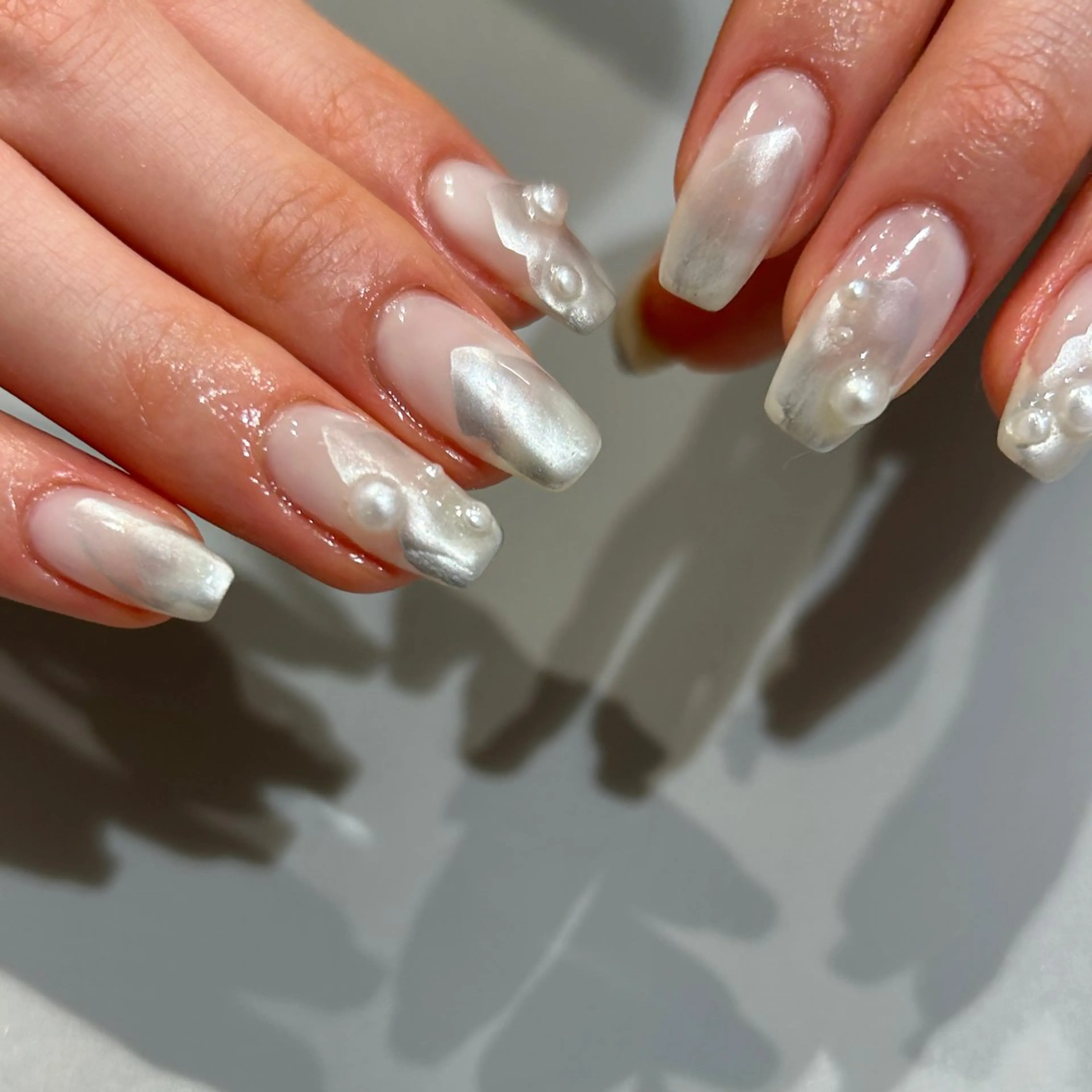 ネイル ハンドネイル NINEnami ニュアンスネイルのネイルデザイン