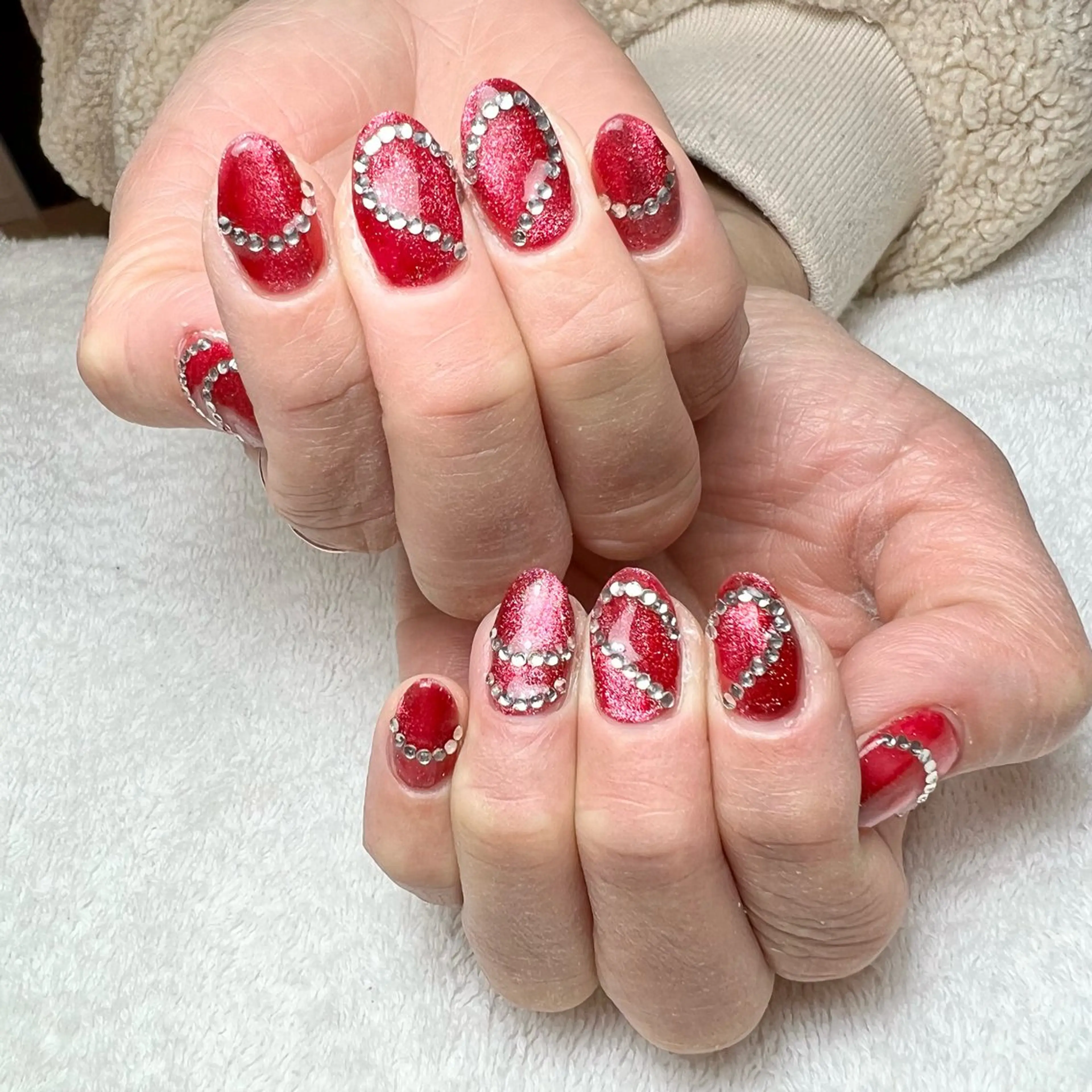 ネイル ハート キラキラネイル 冬ネイル ハンドネイル COCO+所属・COCO +のエステ・リラクイメージ