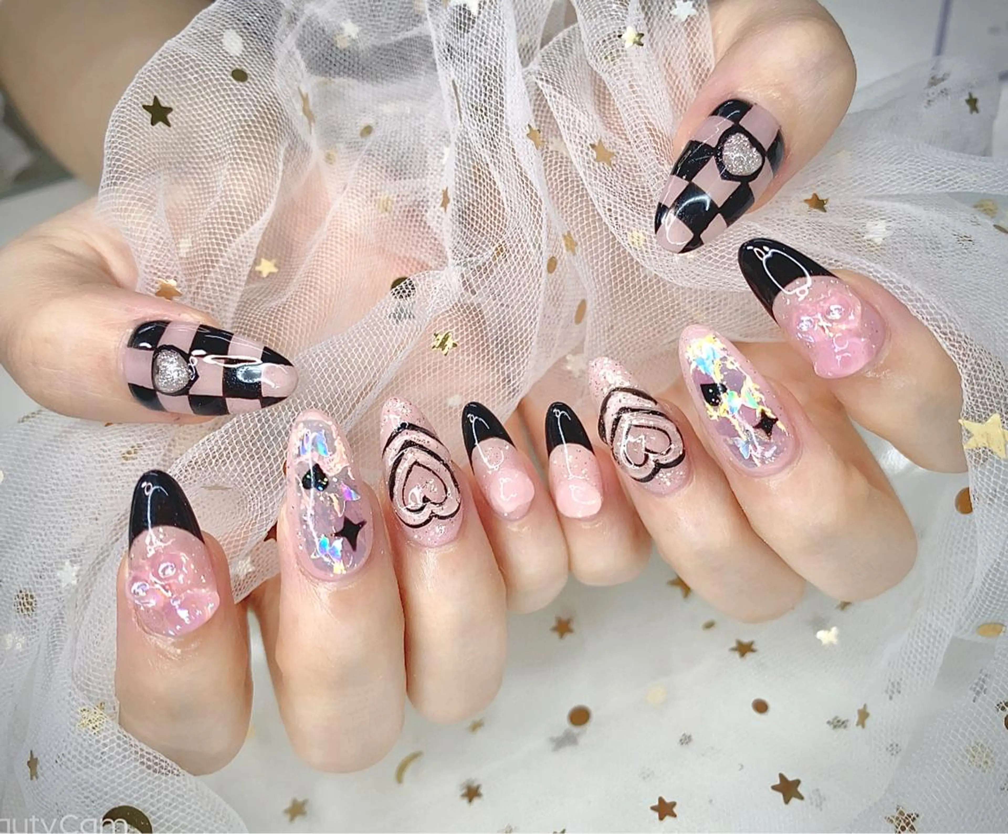 ネイル I-nailロング /ワンホン/キラキラのネイルデザイン