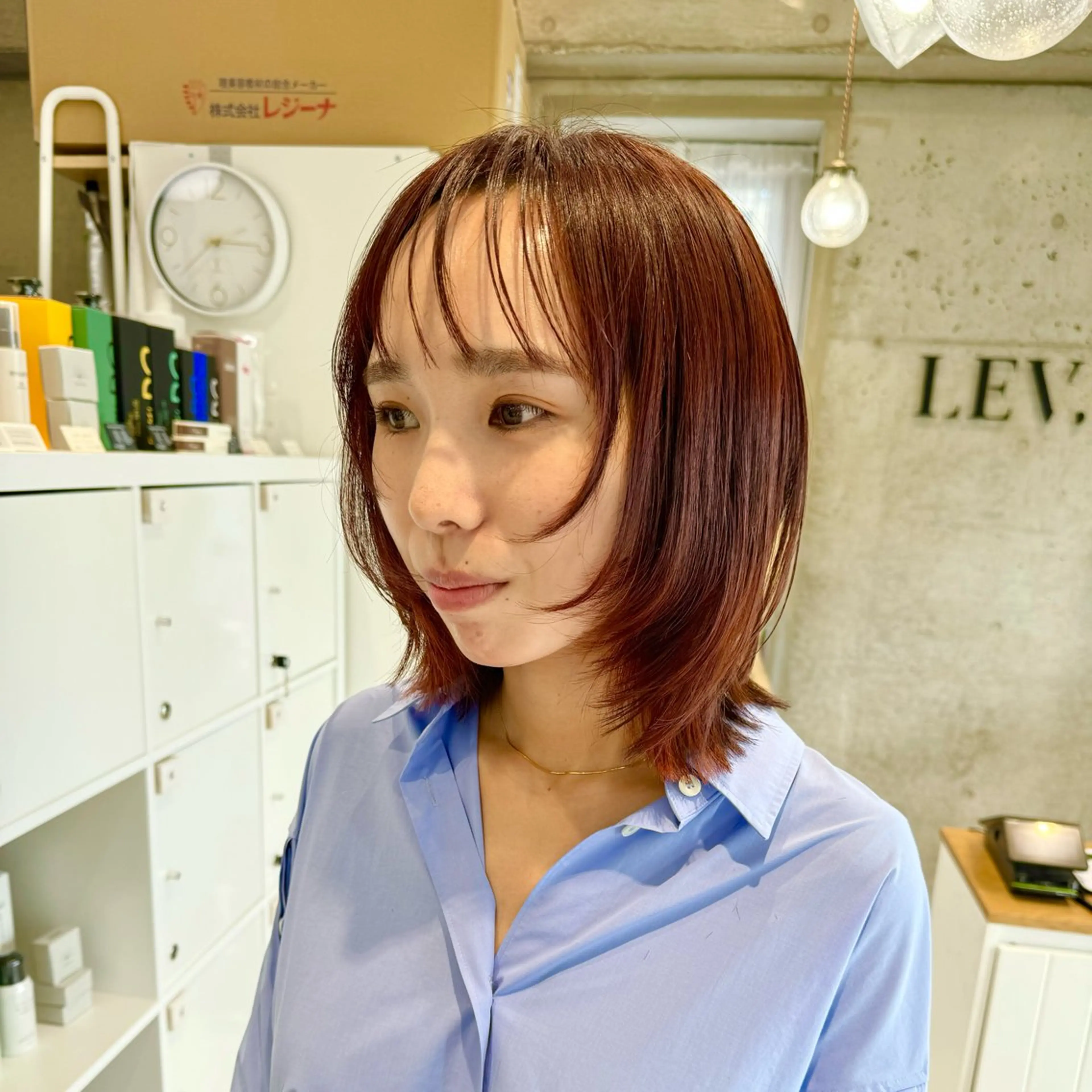 ミディアム カラー オレンジ レイヤーカット 会田有紀 /切りっぱなしボブのヘアスタイル